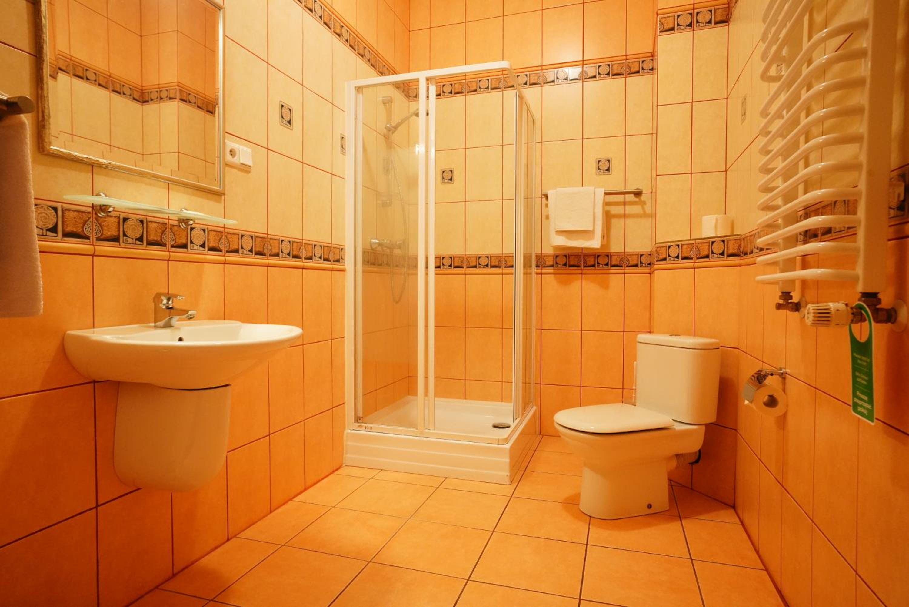 Double Room with Private Bathroom photo 1