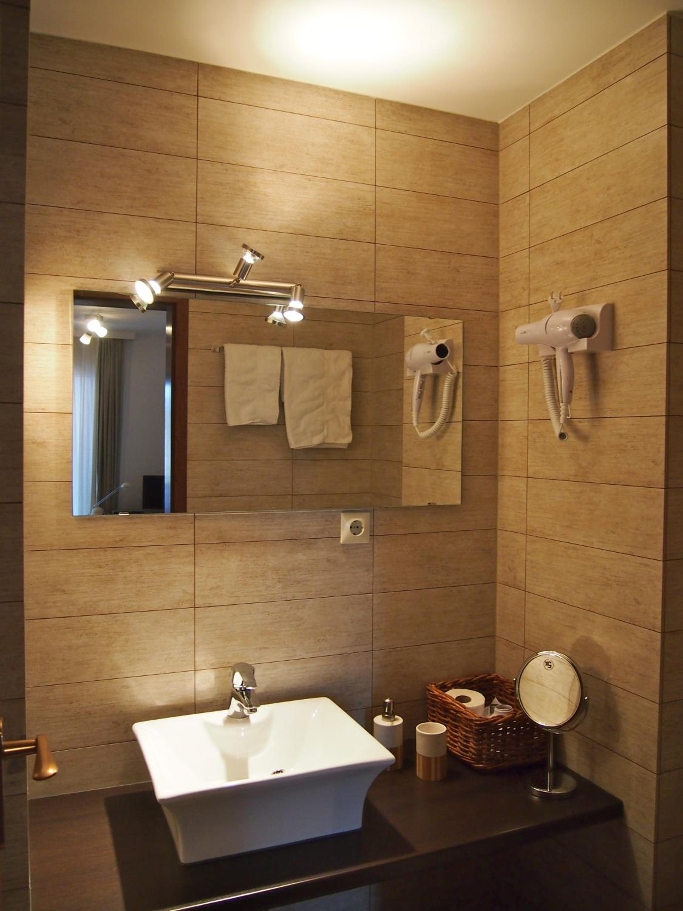 Double Room - Photo 3