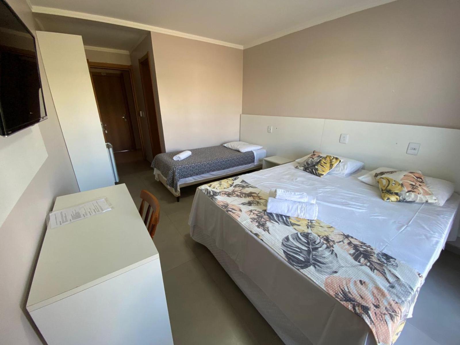 Deluxe Family Suite photo 2