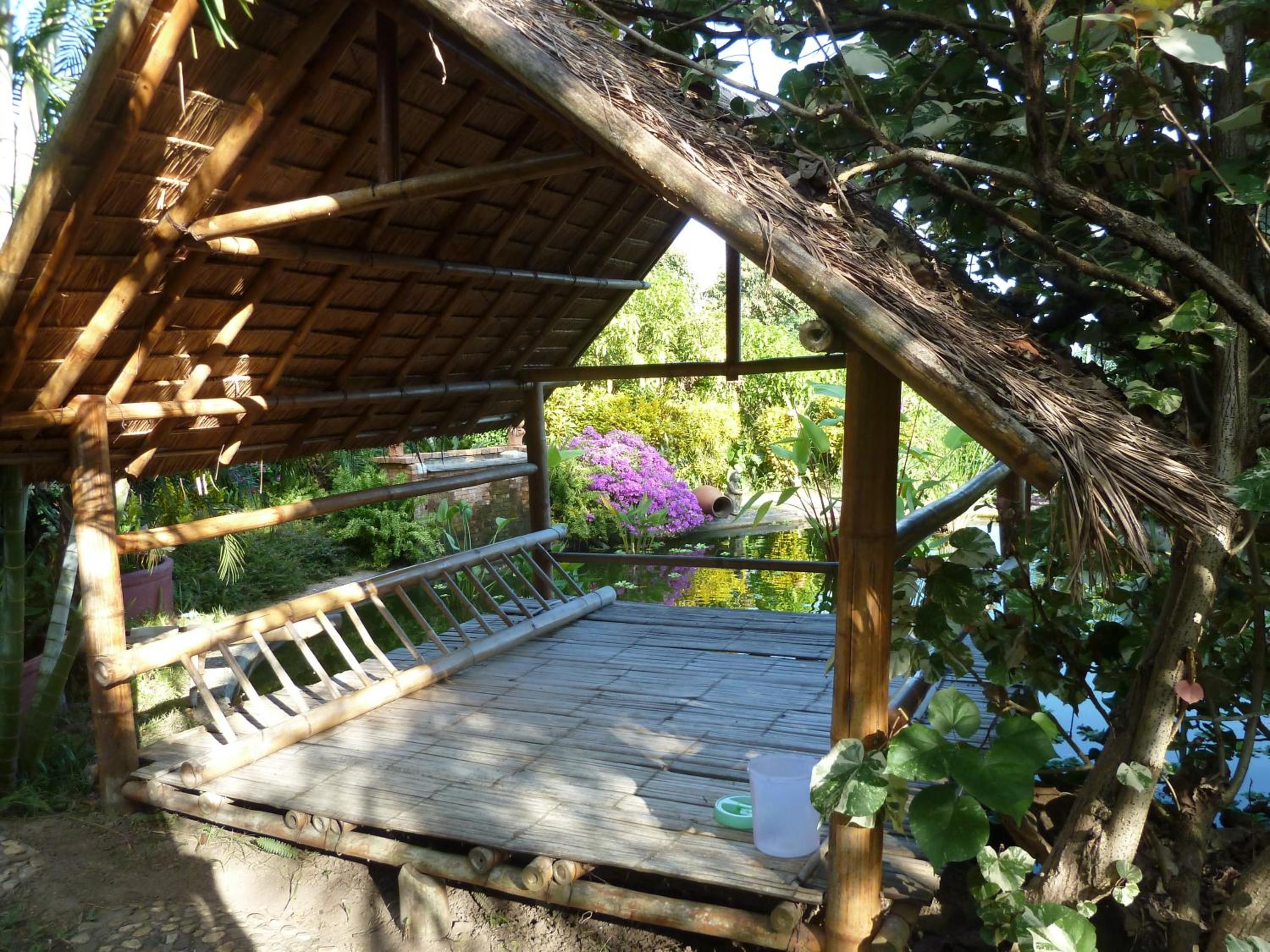 Bungalow with Garden View photo 2