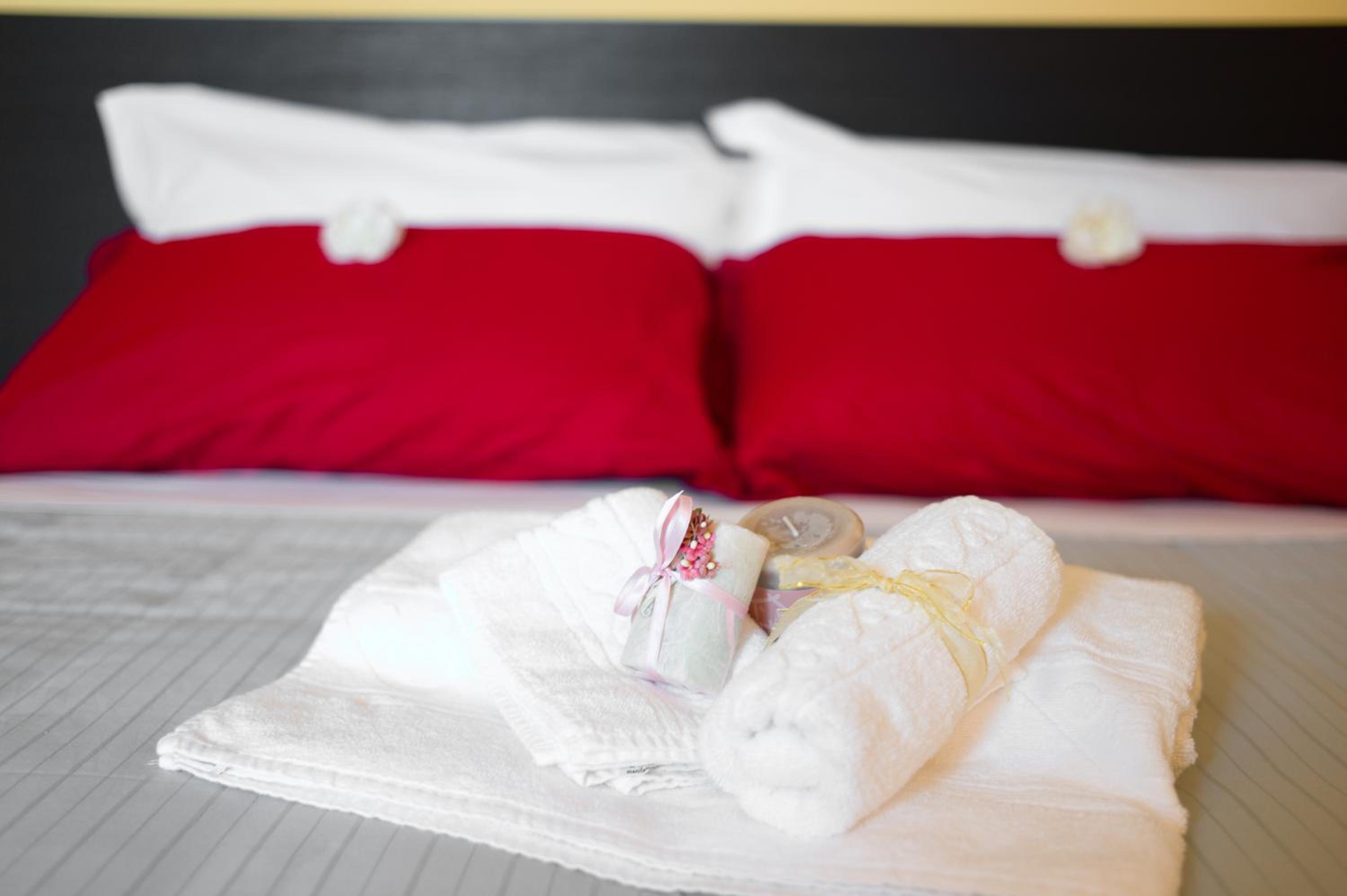 Double or Twin Room - Photo 6