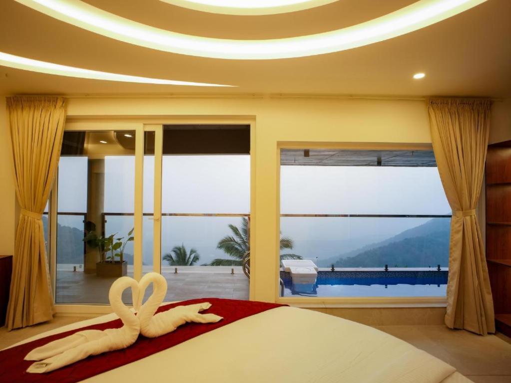 Villa with Private Pool photo 1