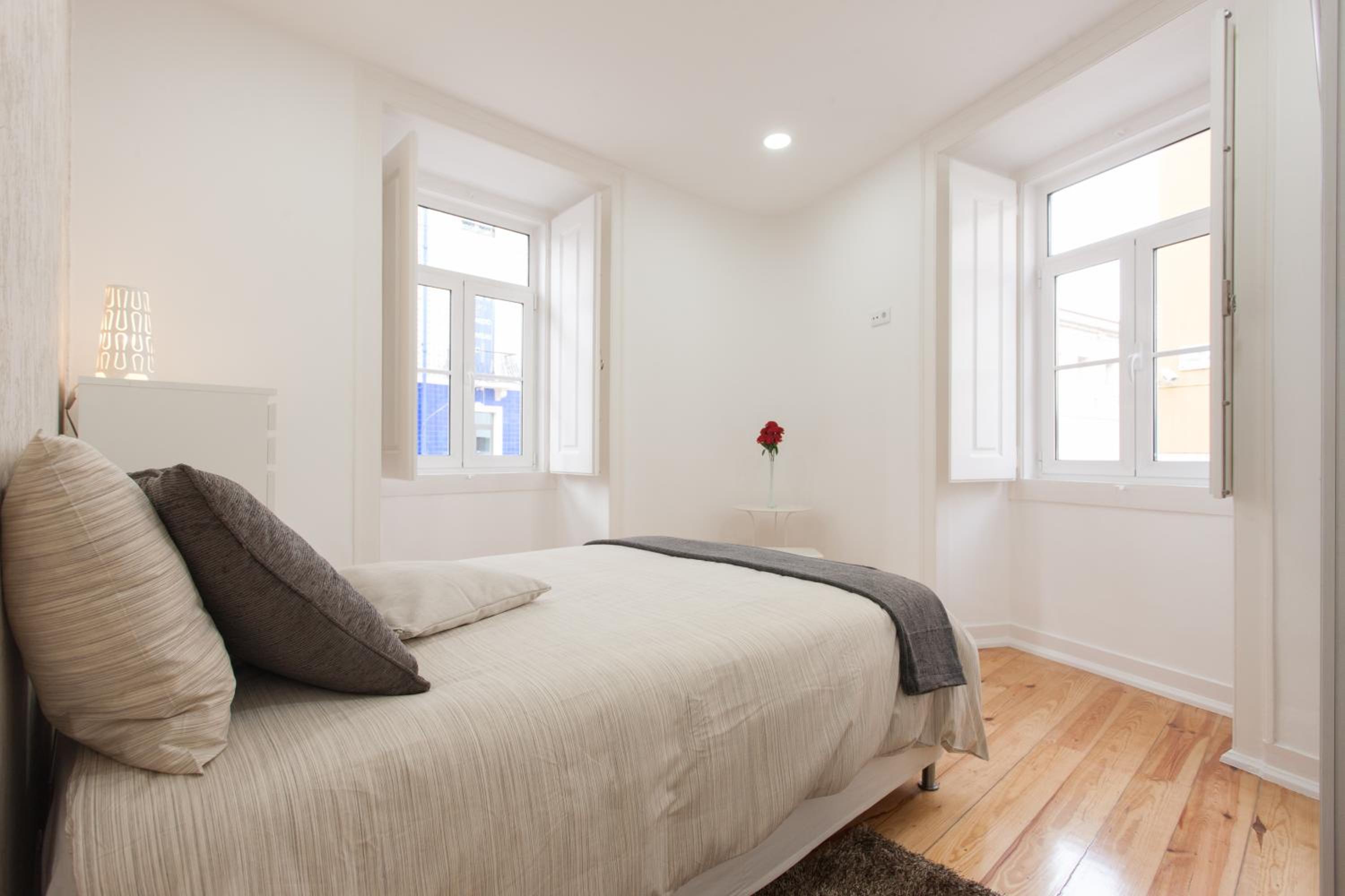 Three-Bedroom Apartment - Photo 15