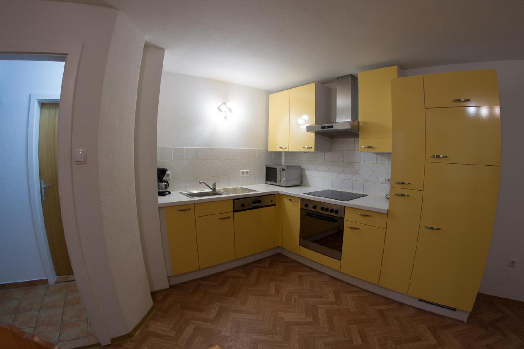 Studio Apartment - Photo 5