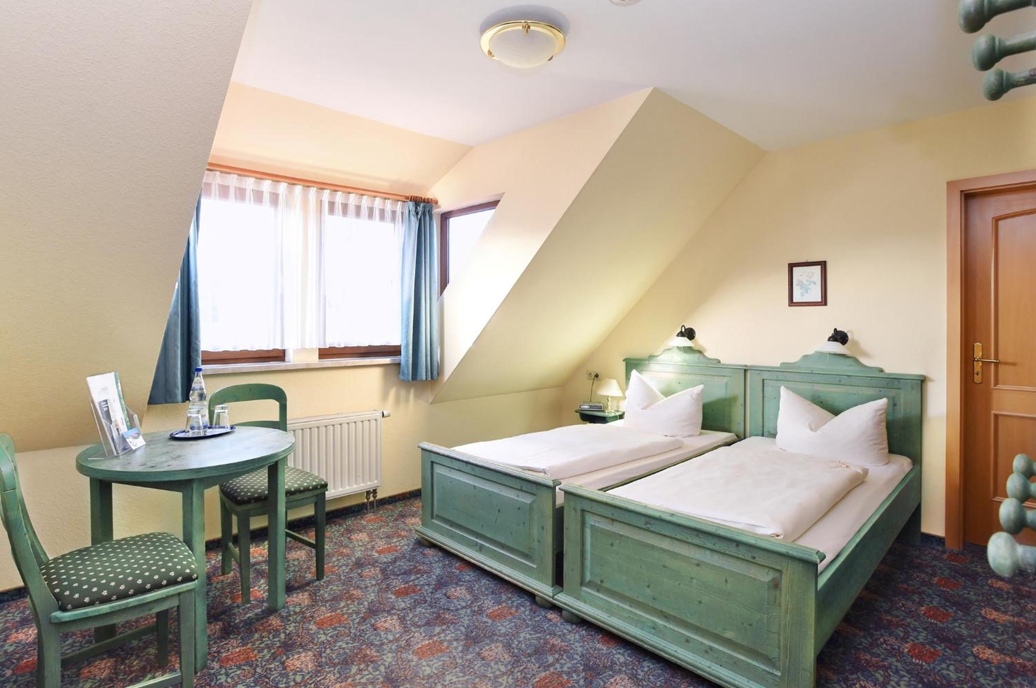Standard Double Room - Photo 3