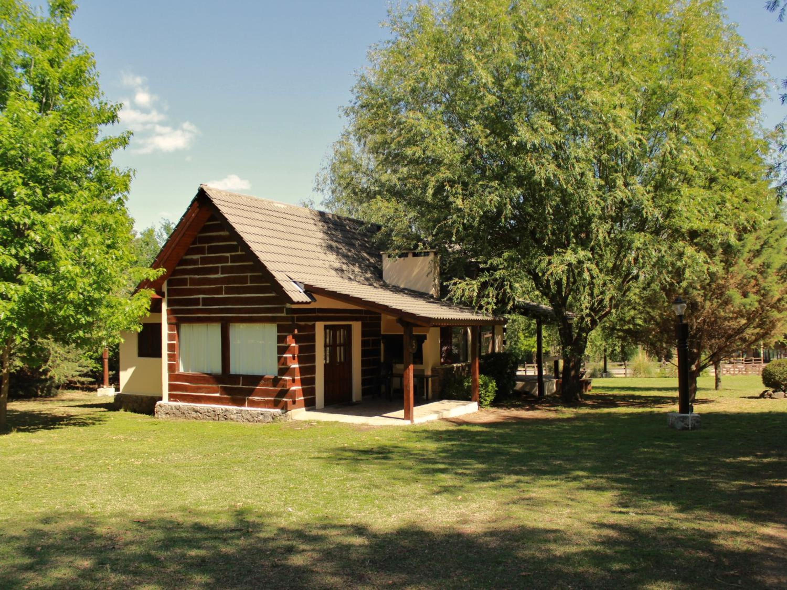Bungalow (4 Adults) photo 2