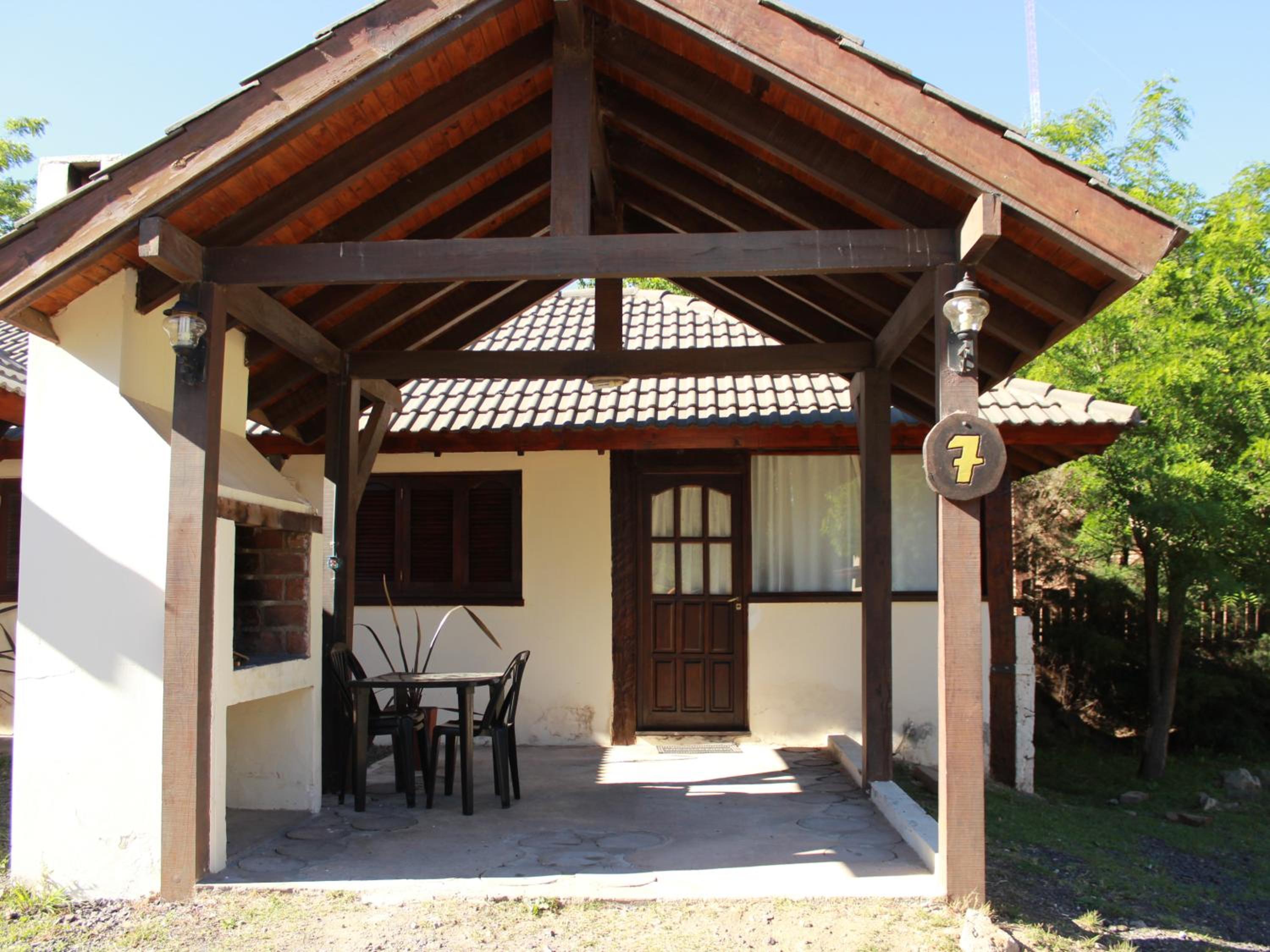 Bungalow (2 Adults) photo 2