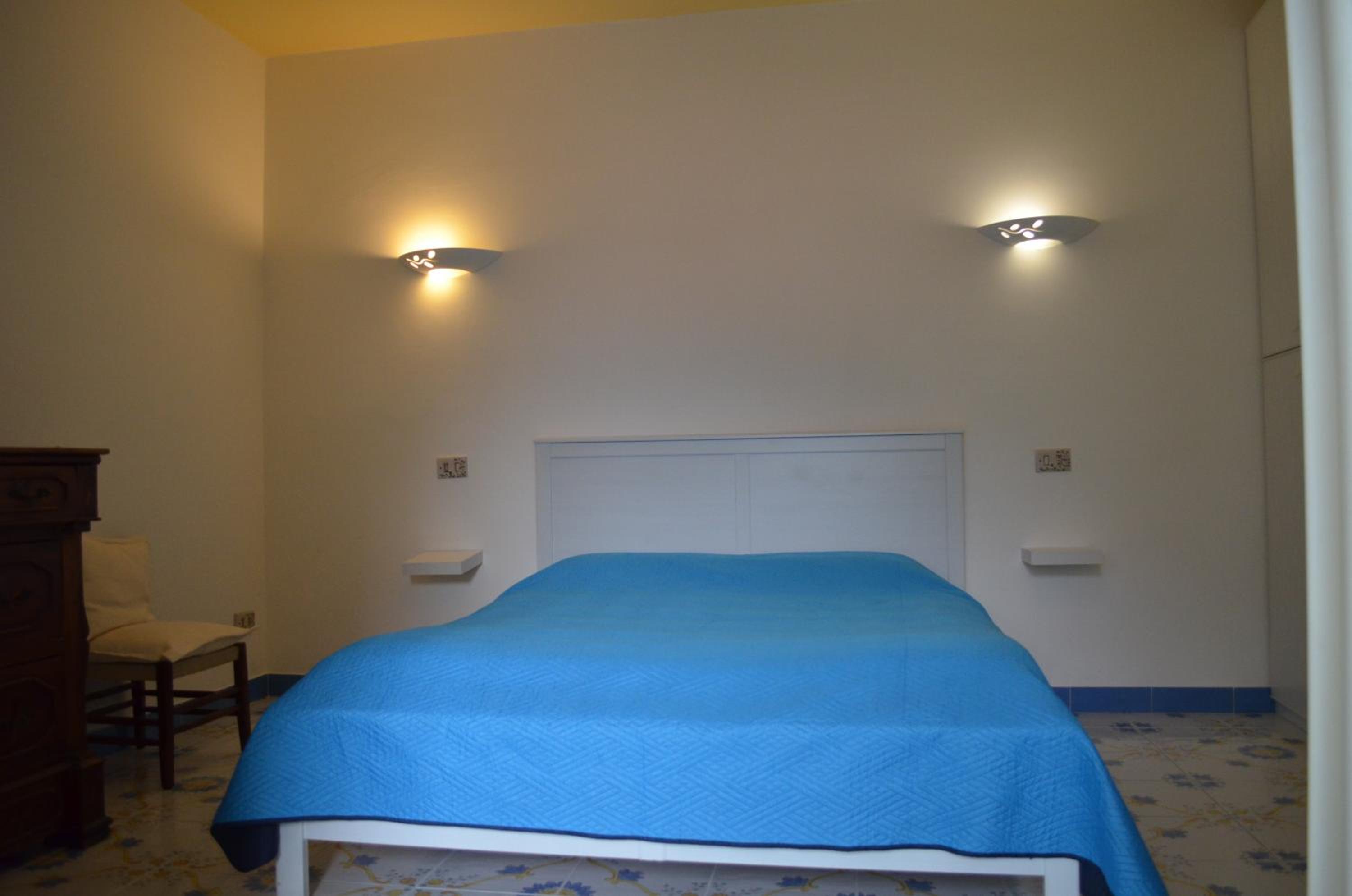 Two-Bedroom Apartment - Photo 24