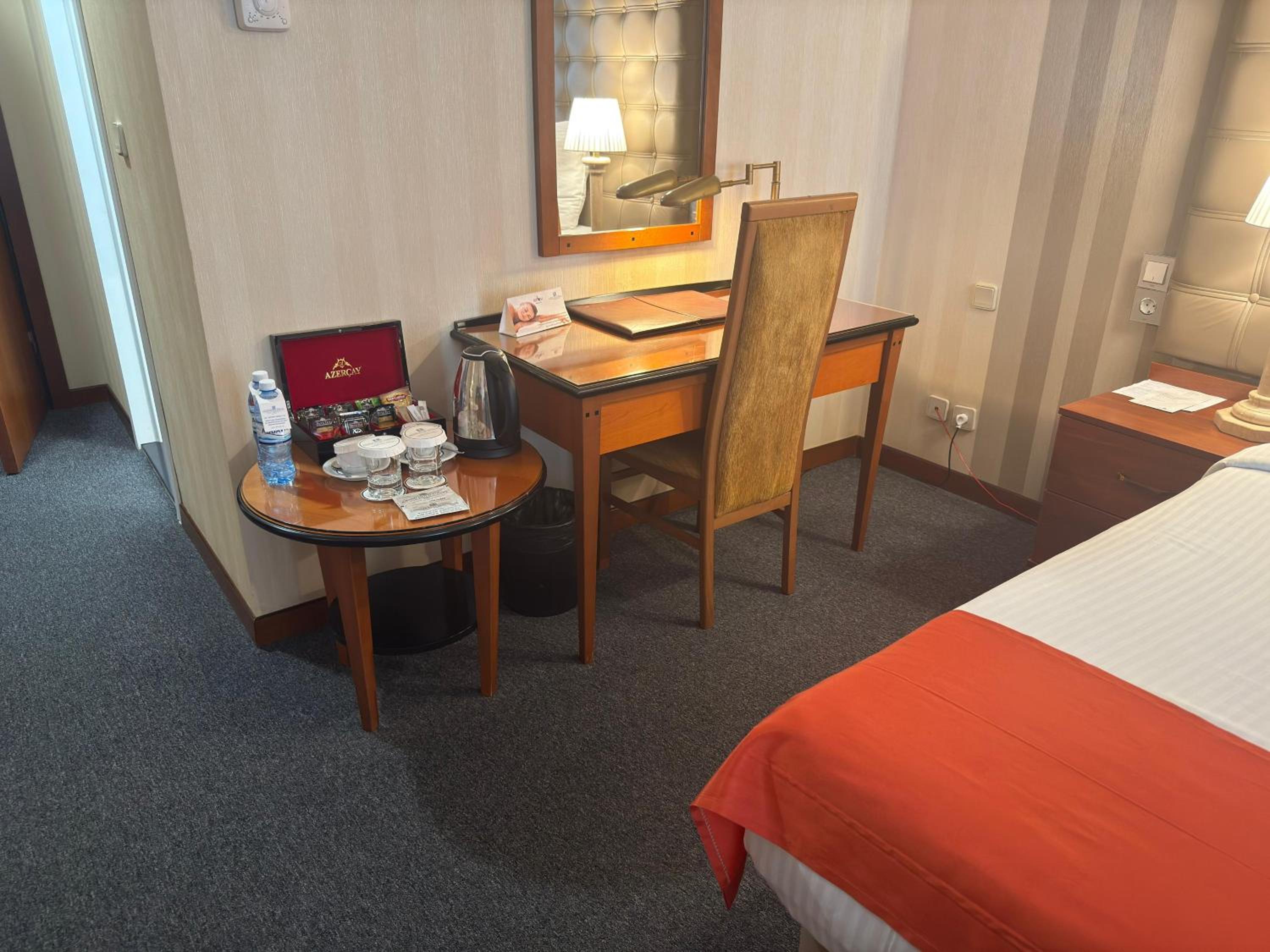 Twin Room - Photo 3