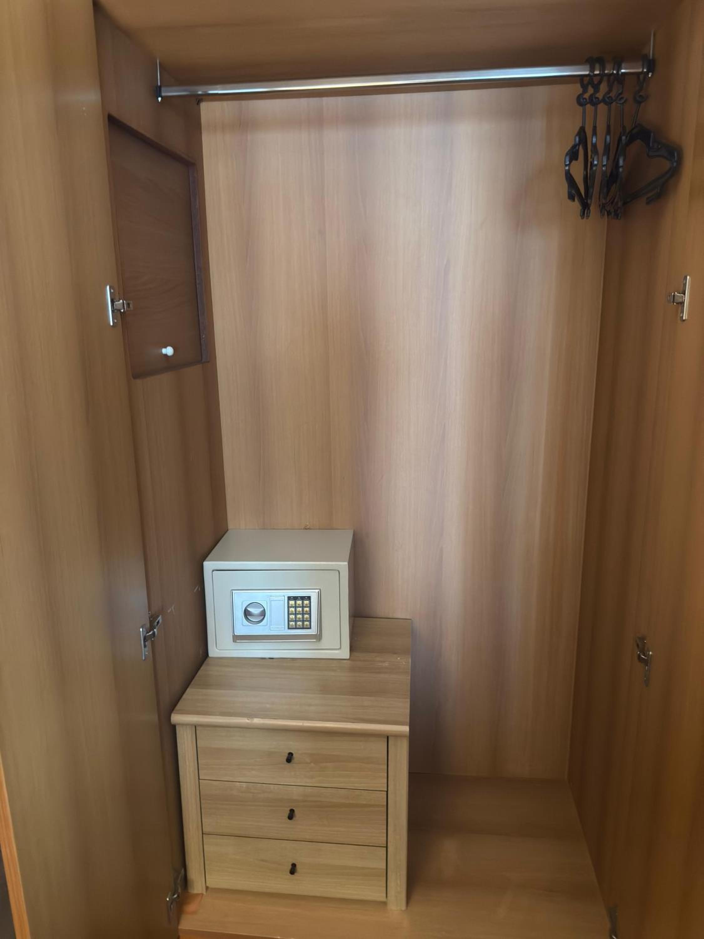Double Room - Photo 4