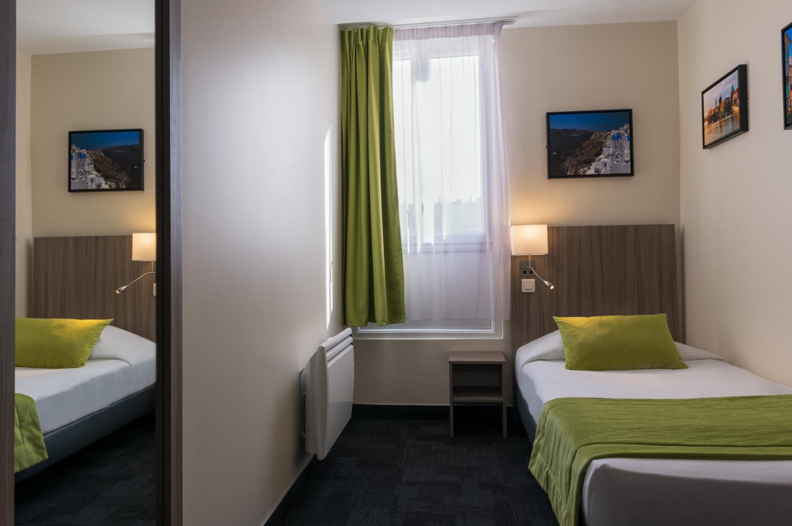 Single Room photo 3