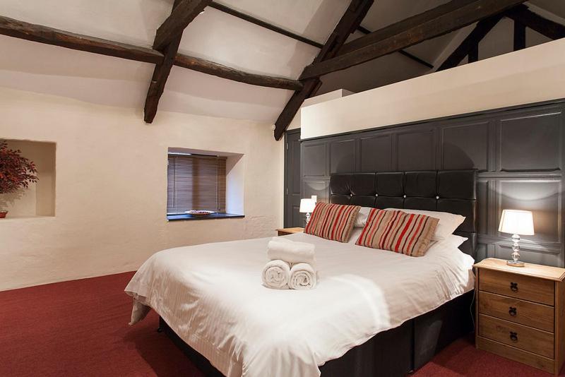 Double Room - Photo 3