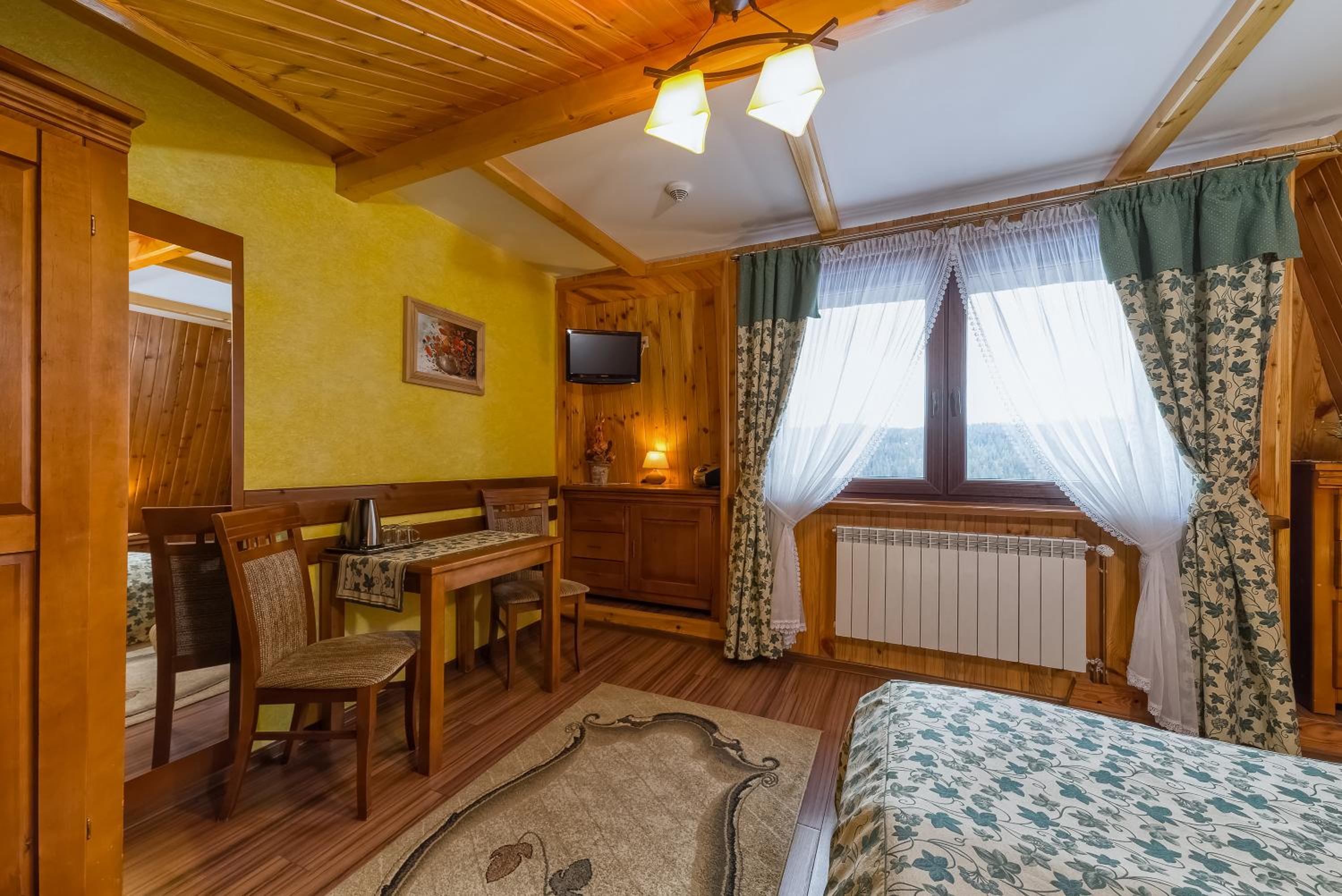 Double Room - Photo 5