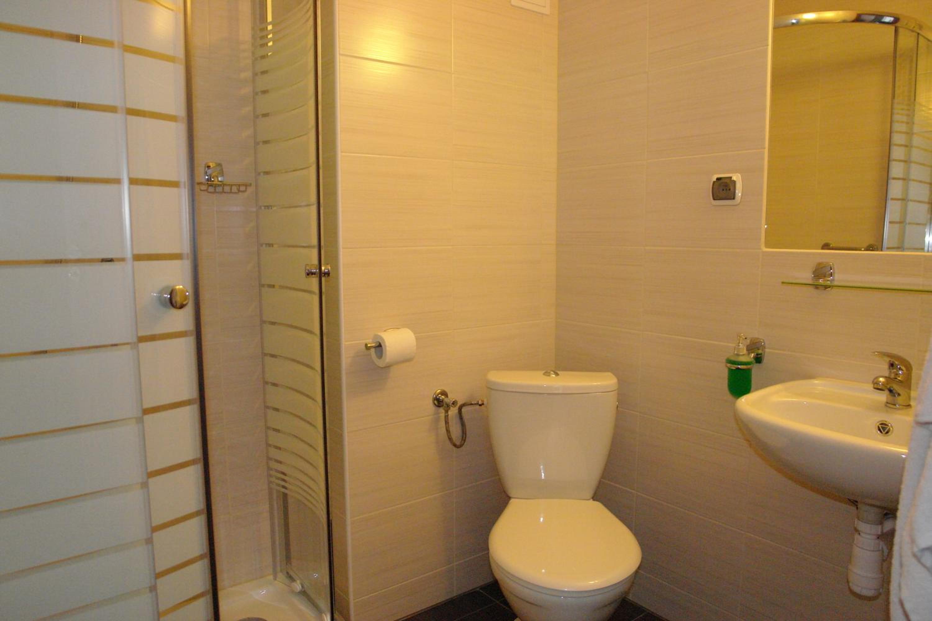 Apartment - Photo 3