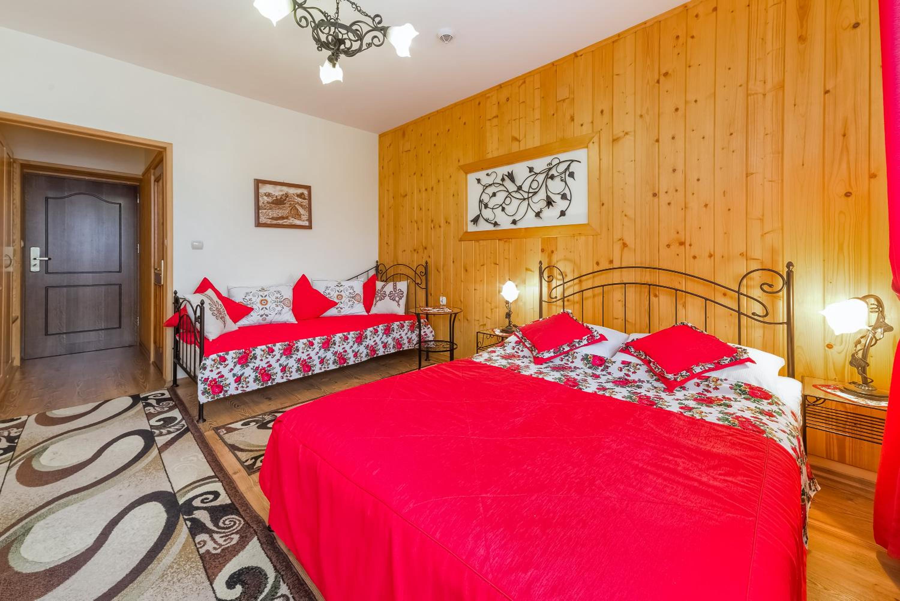 Double Room - Photo 7