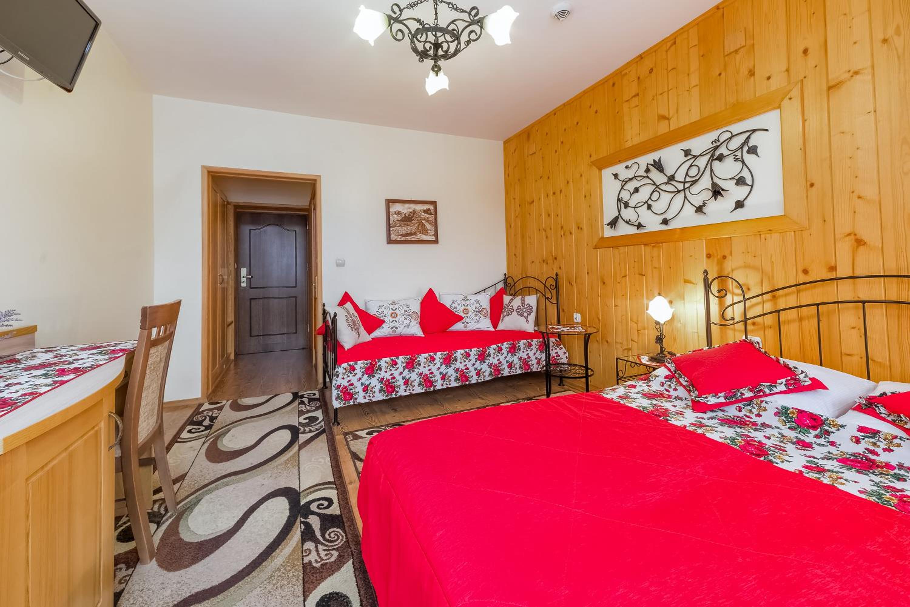 Double Room - Photo 22