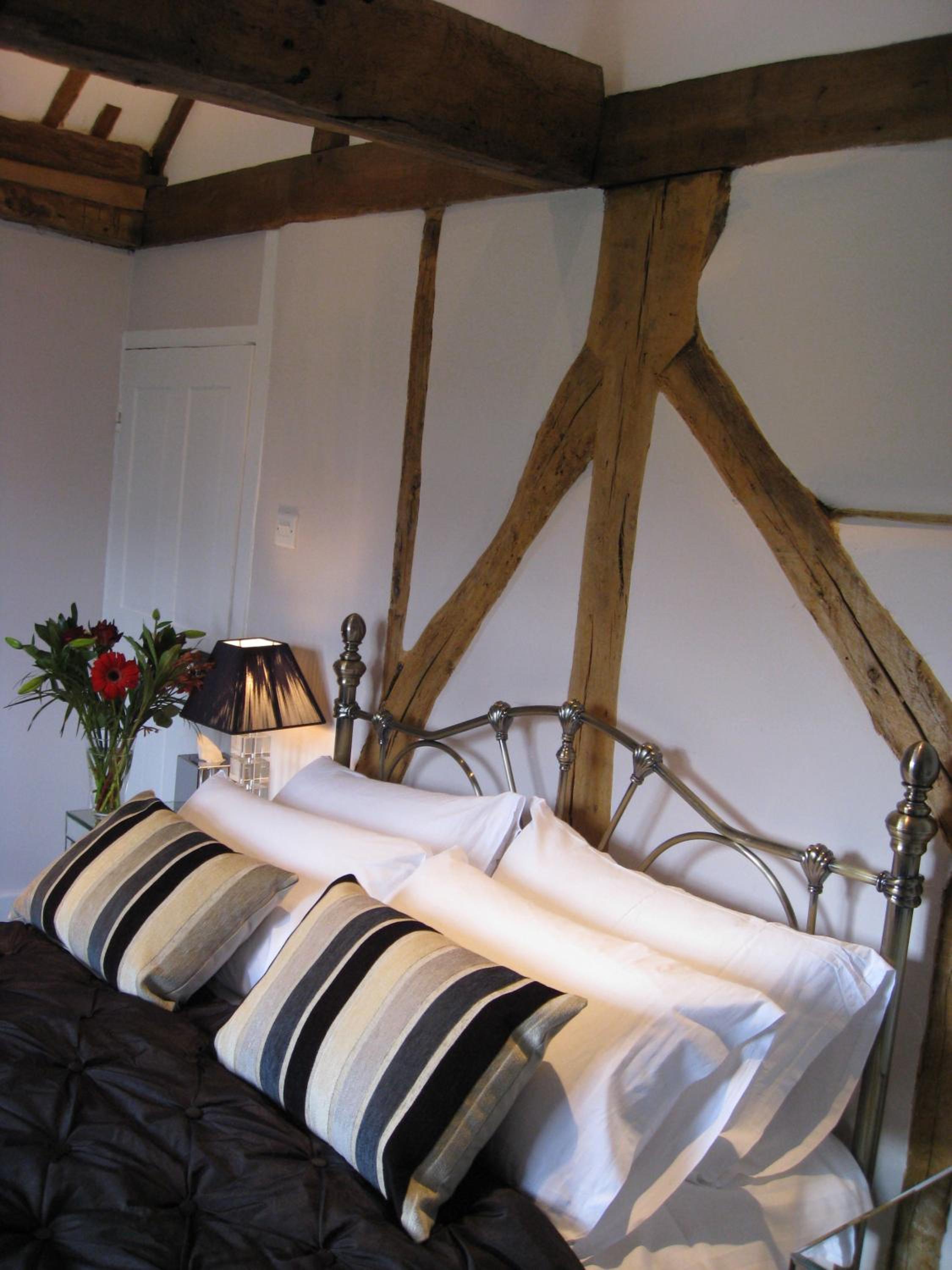 Superior King Room - Photo 5