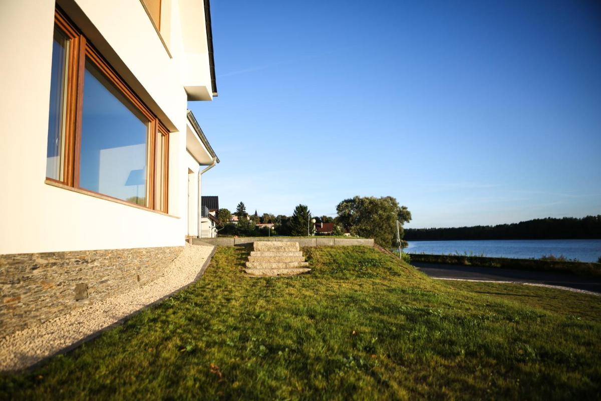 Apartment with Lake View photo 1