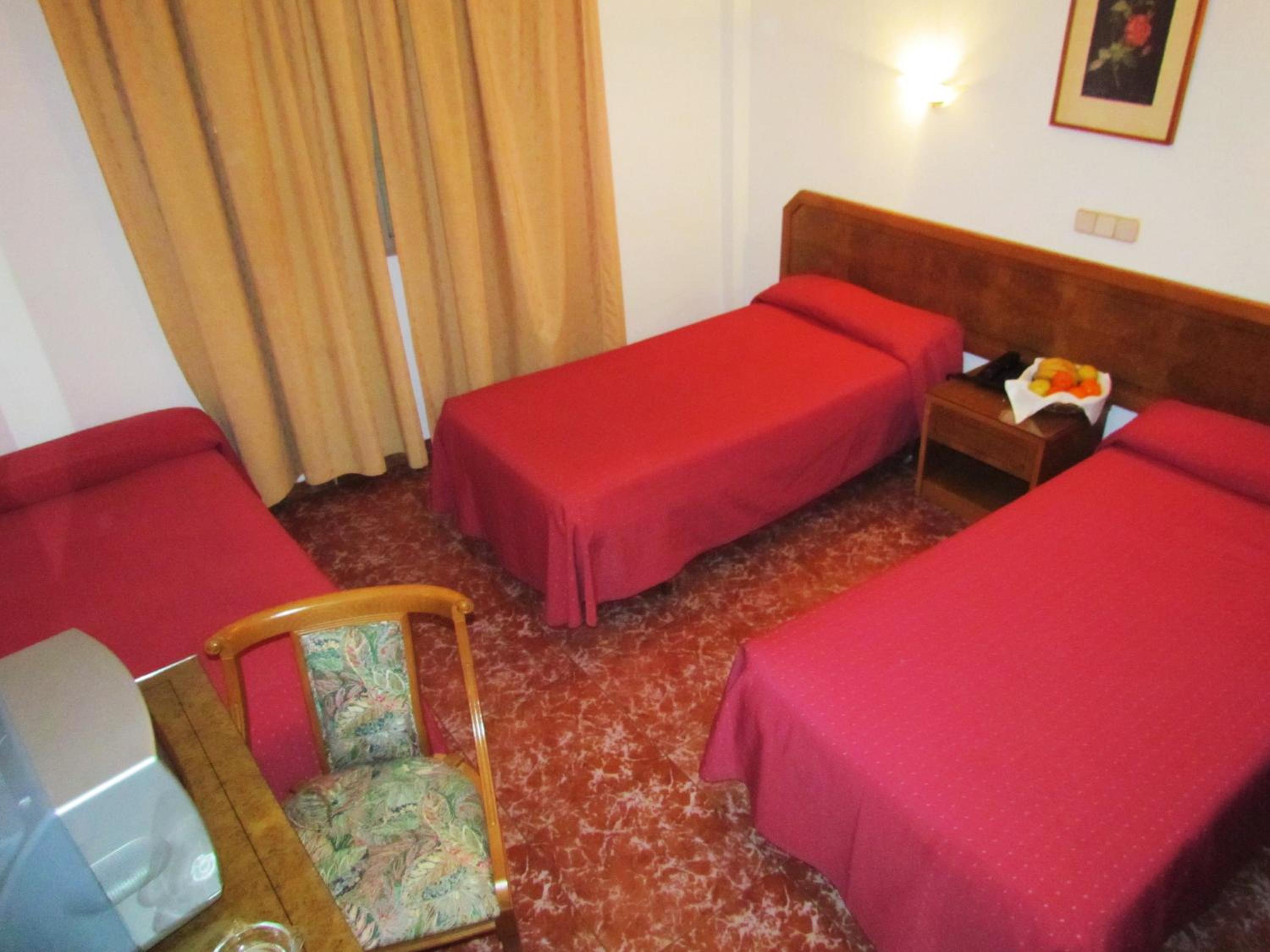 Triple Room photo 3
