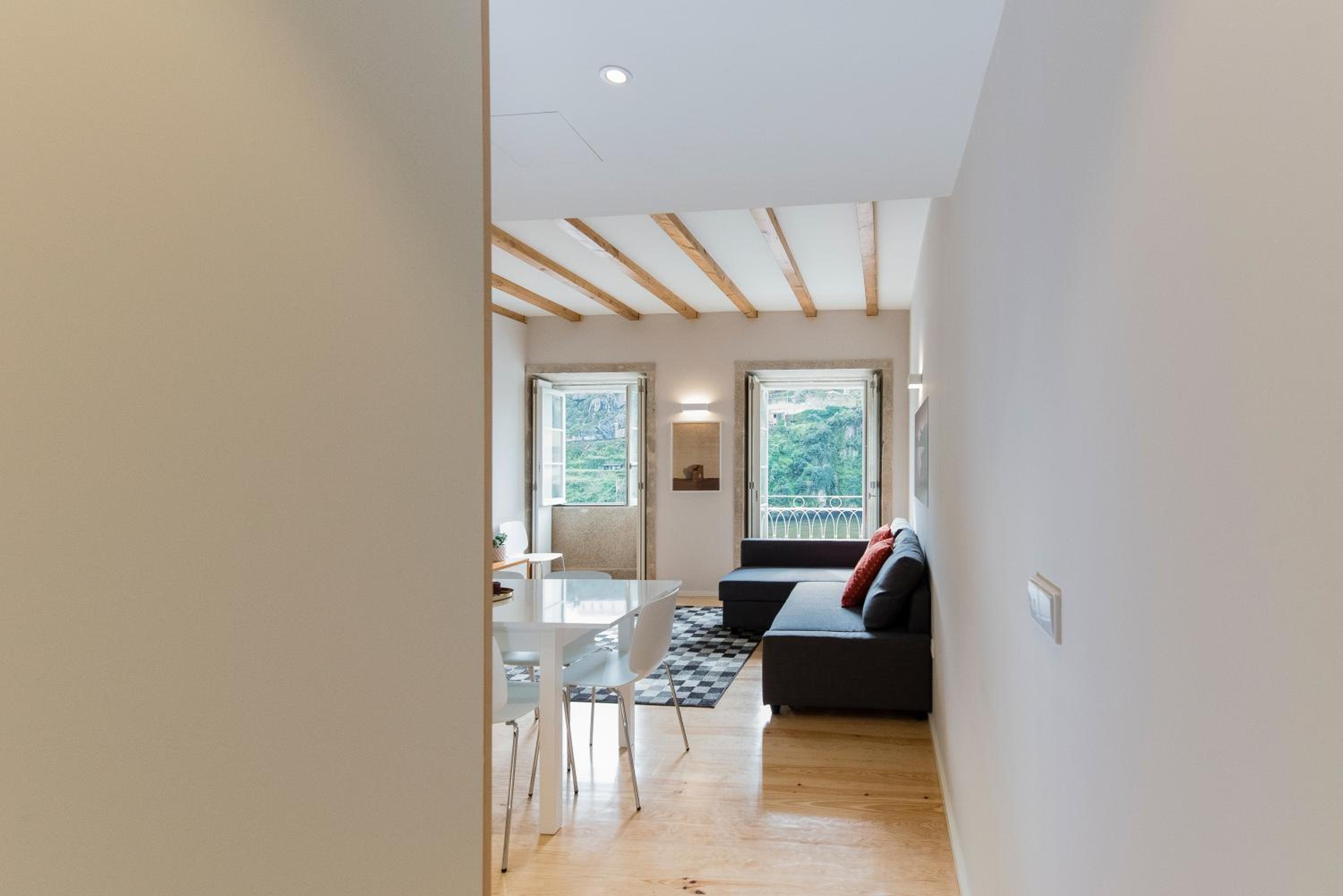 Two-Bedroom Apartment with River View photo 2