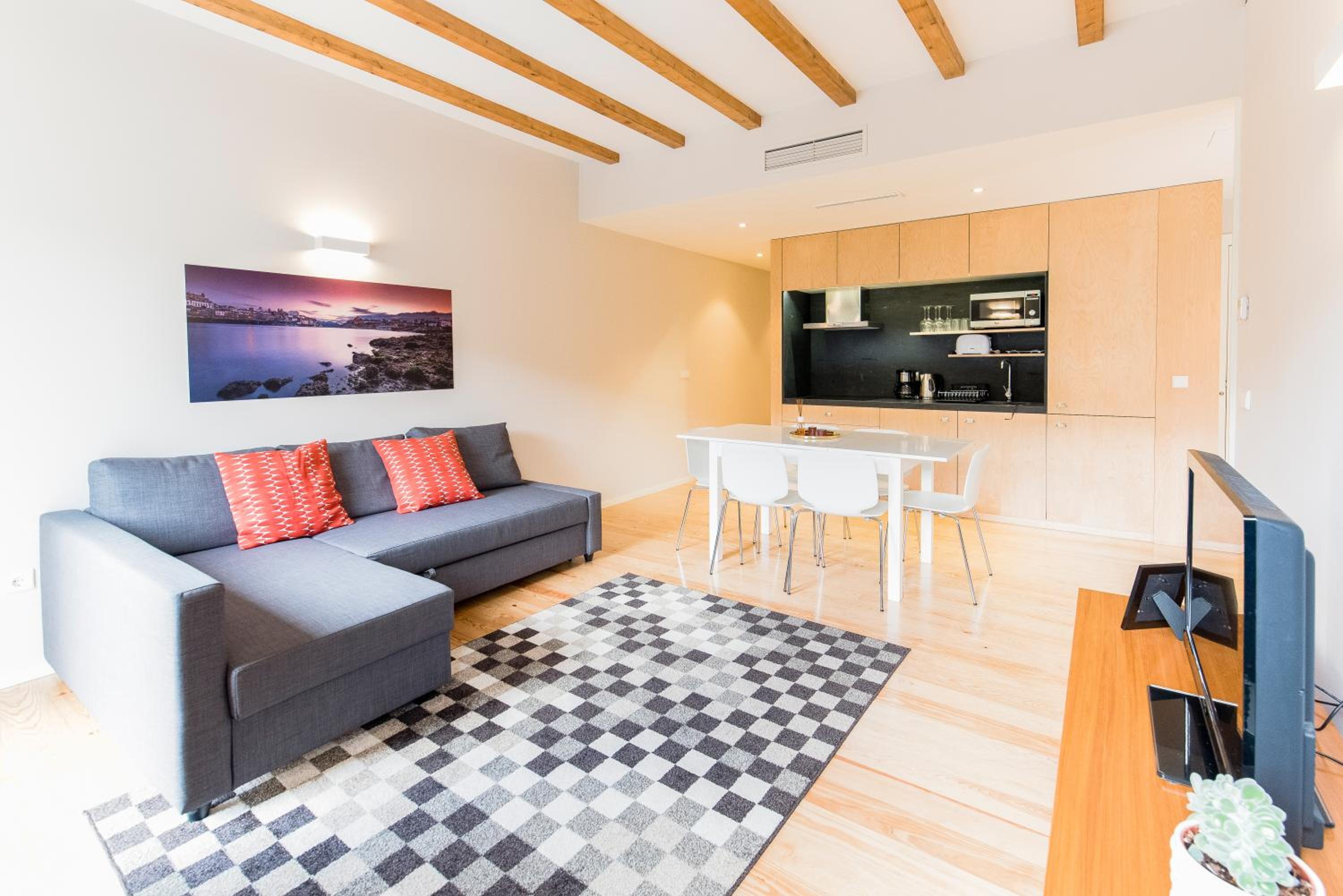 Two-Bedroom Apartment with River View photo 3