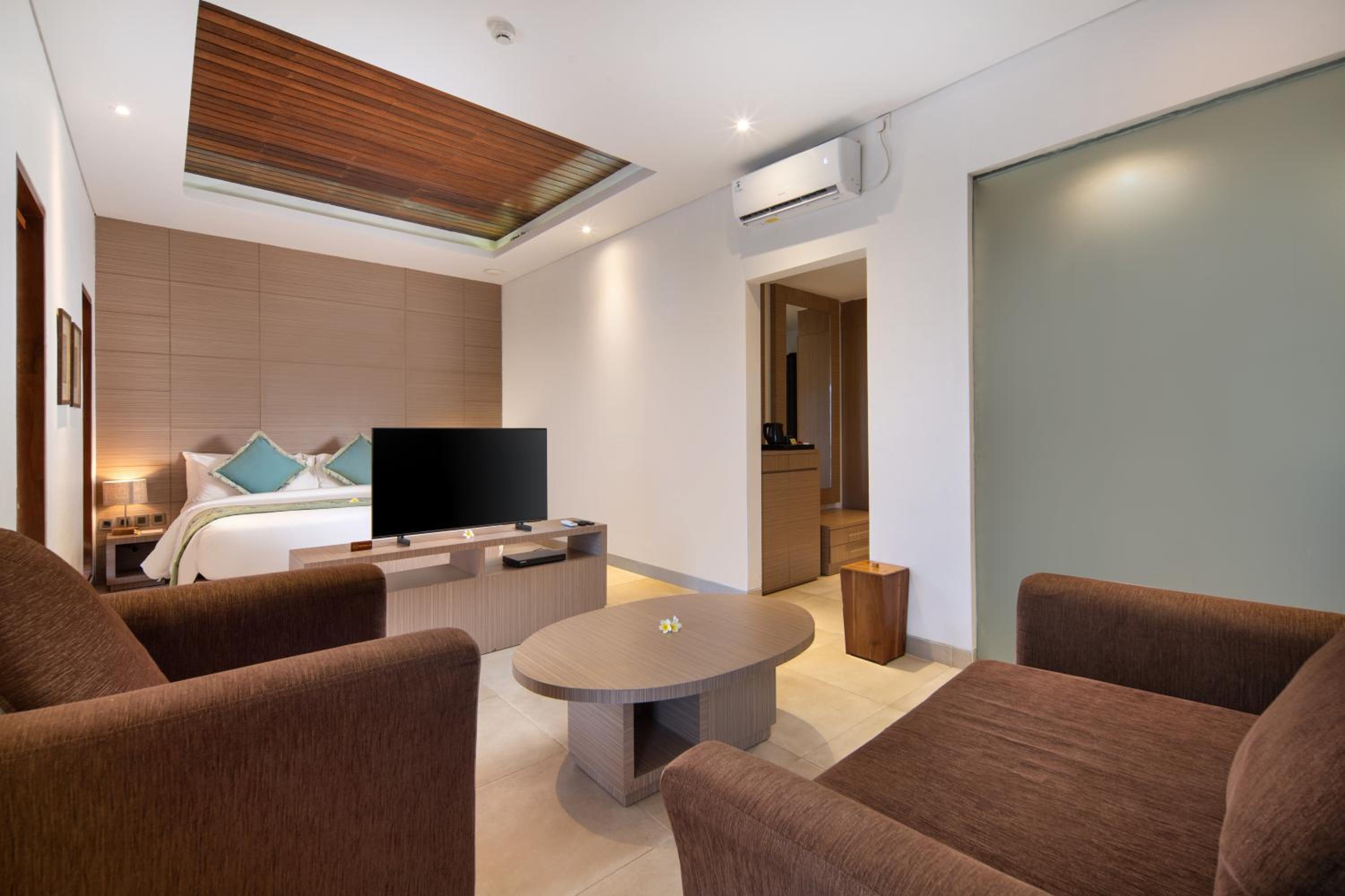Grand Deluxe Living Room with Return Boat Tranfer and Shuttle Denpasar - Sanur - Denpasar