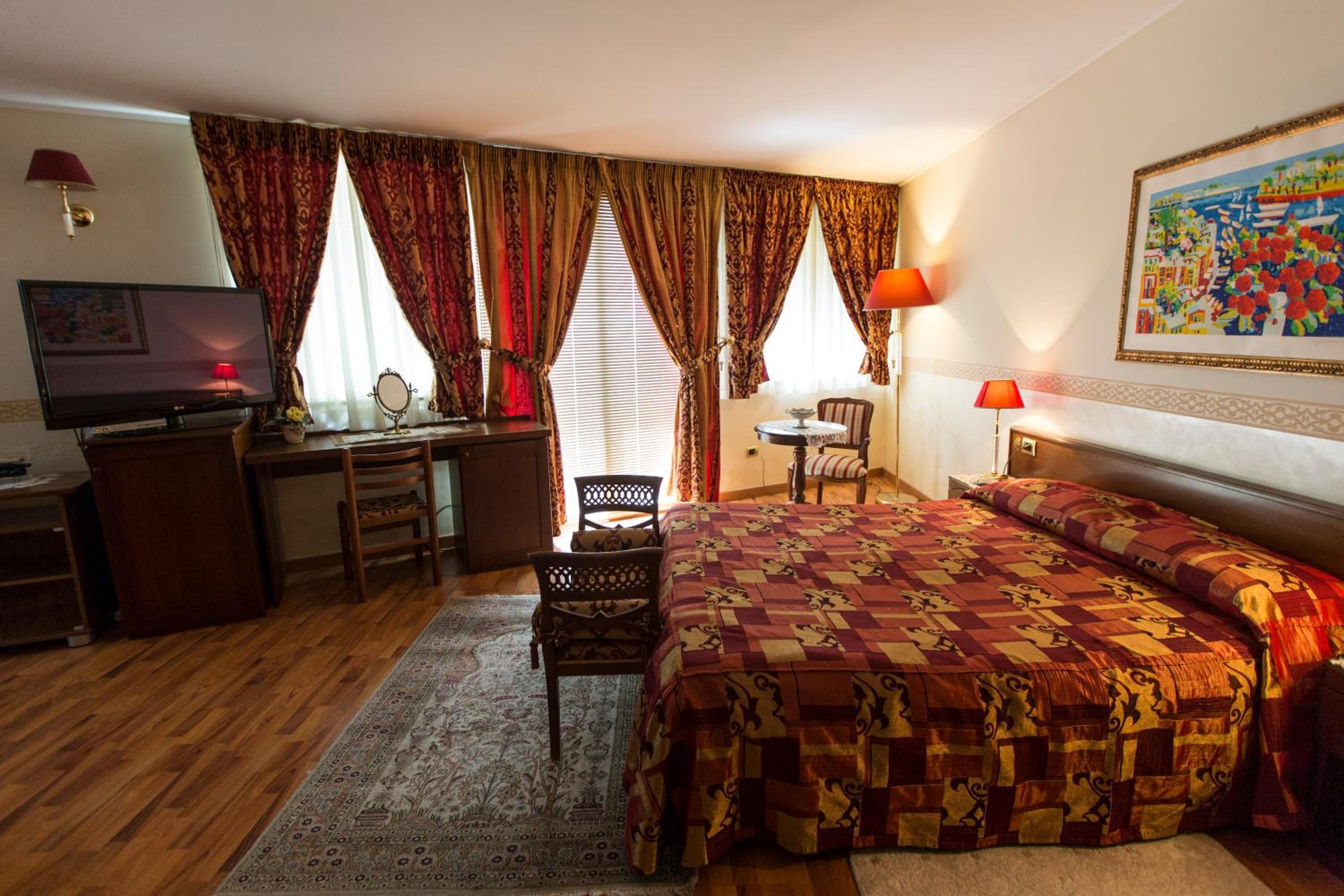 Junior Suite - Photo 1