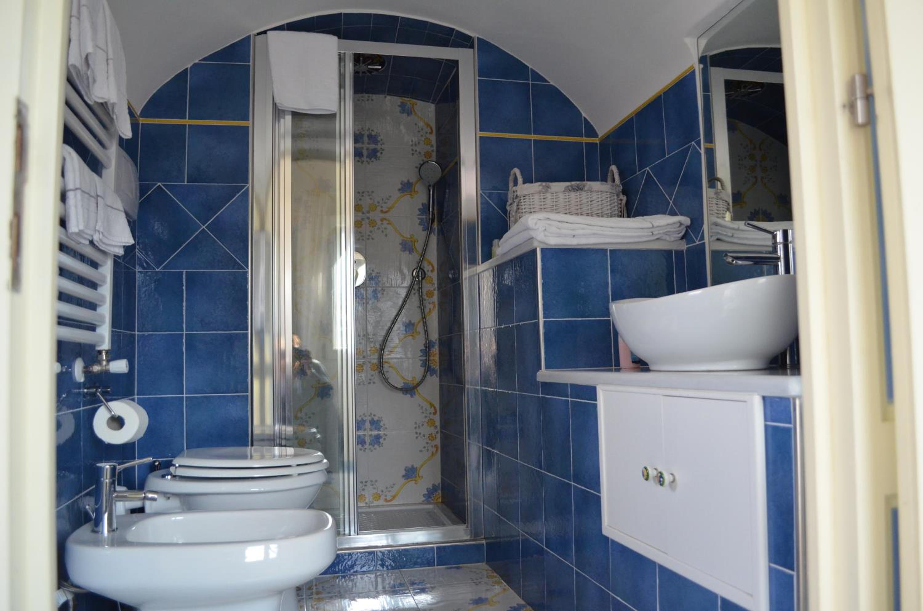 Two-Bedroom Apartment - Photo 26