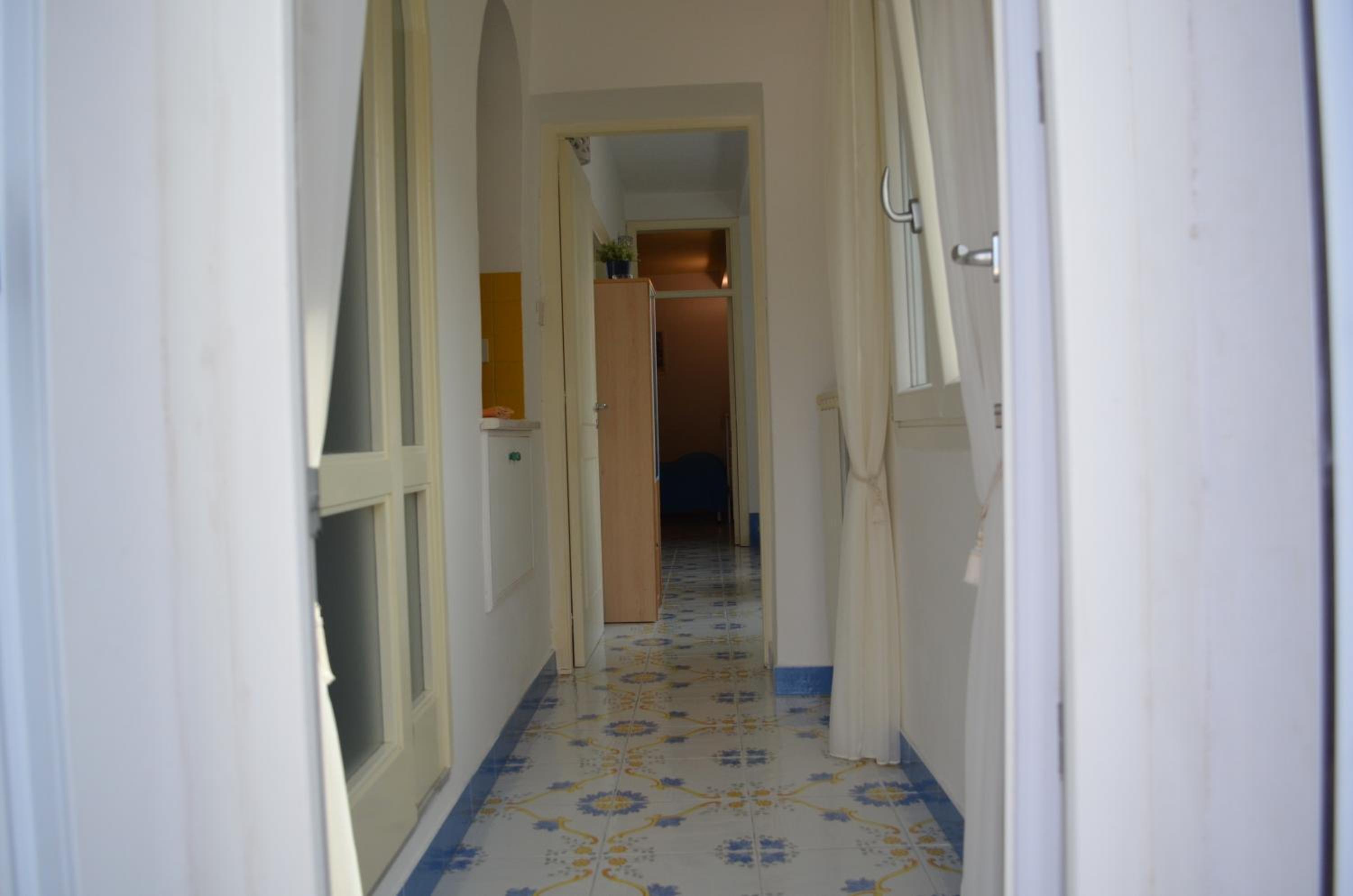 Two-Bedroom Apartment - Photo 8