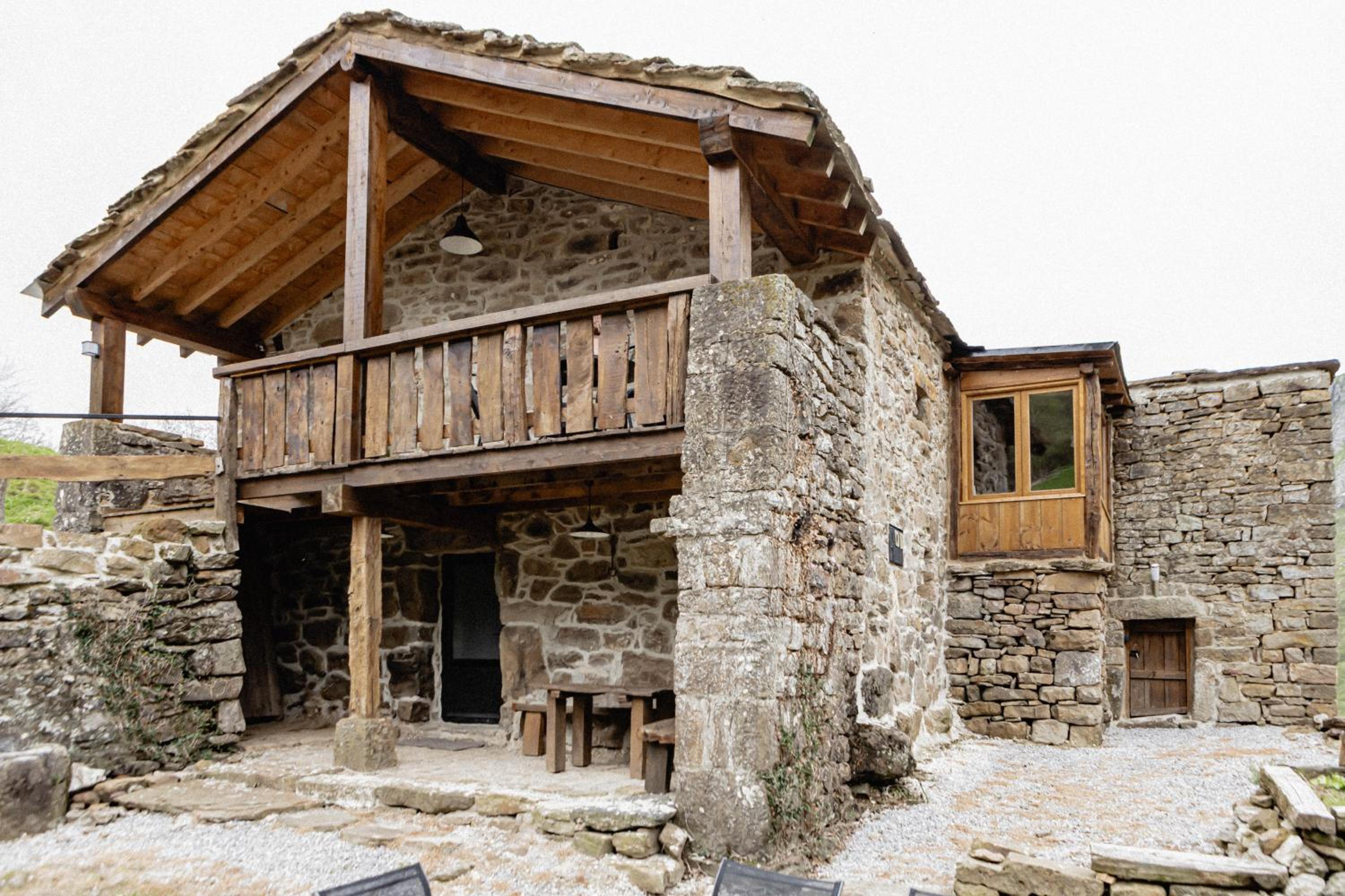 Three-Bedroom Chalet photo 2