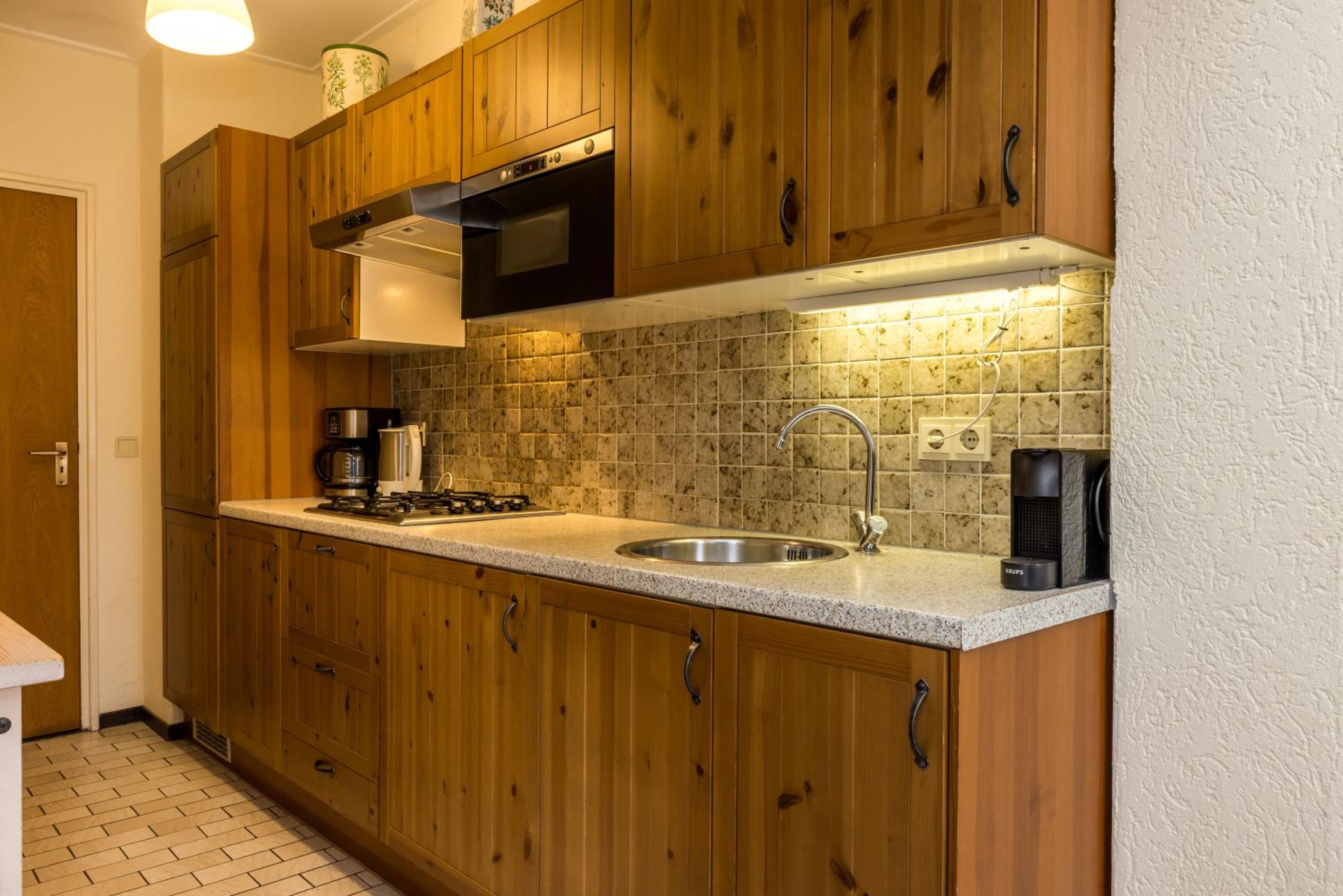 Two-Bedroom Apartment with Terrace photo 2