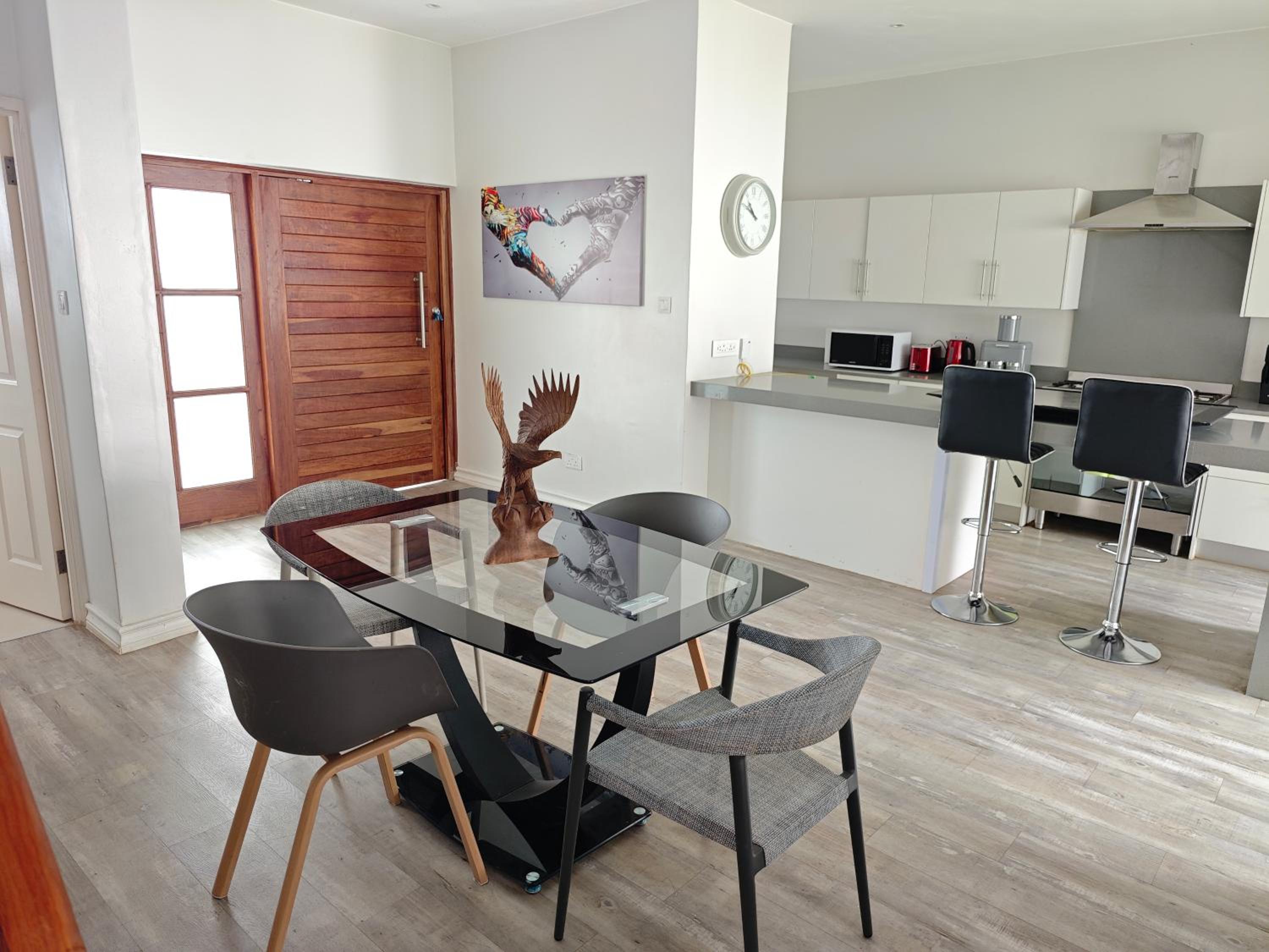 Family Two-Bedroom Apartment with View photo 1