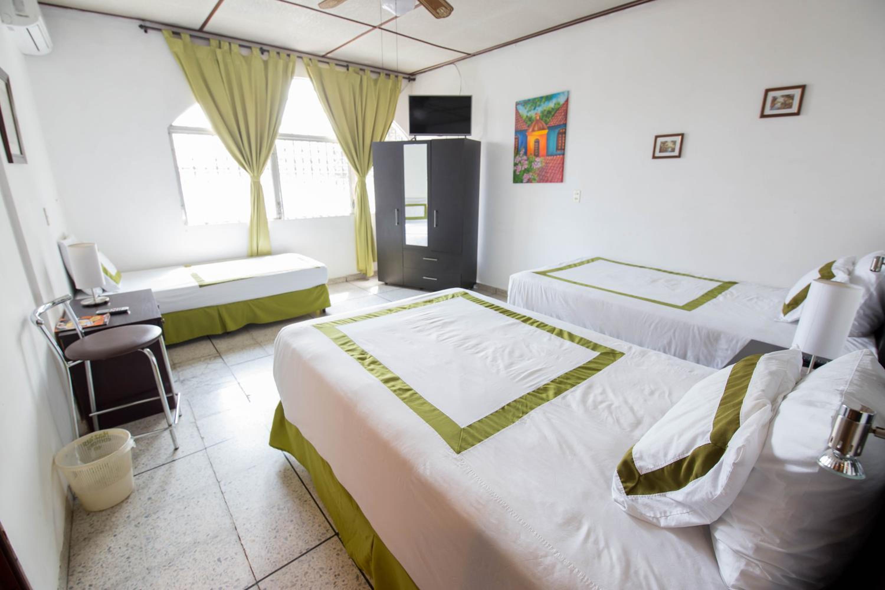 Triple Room