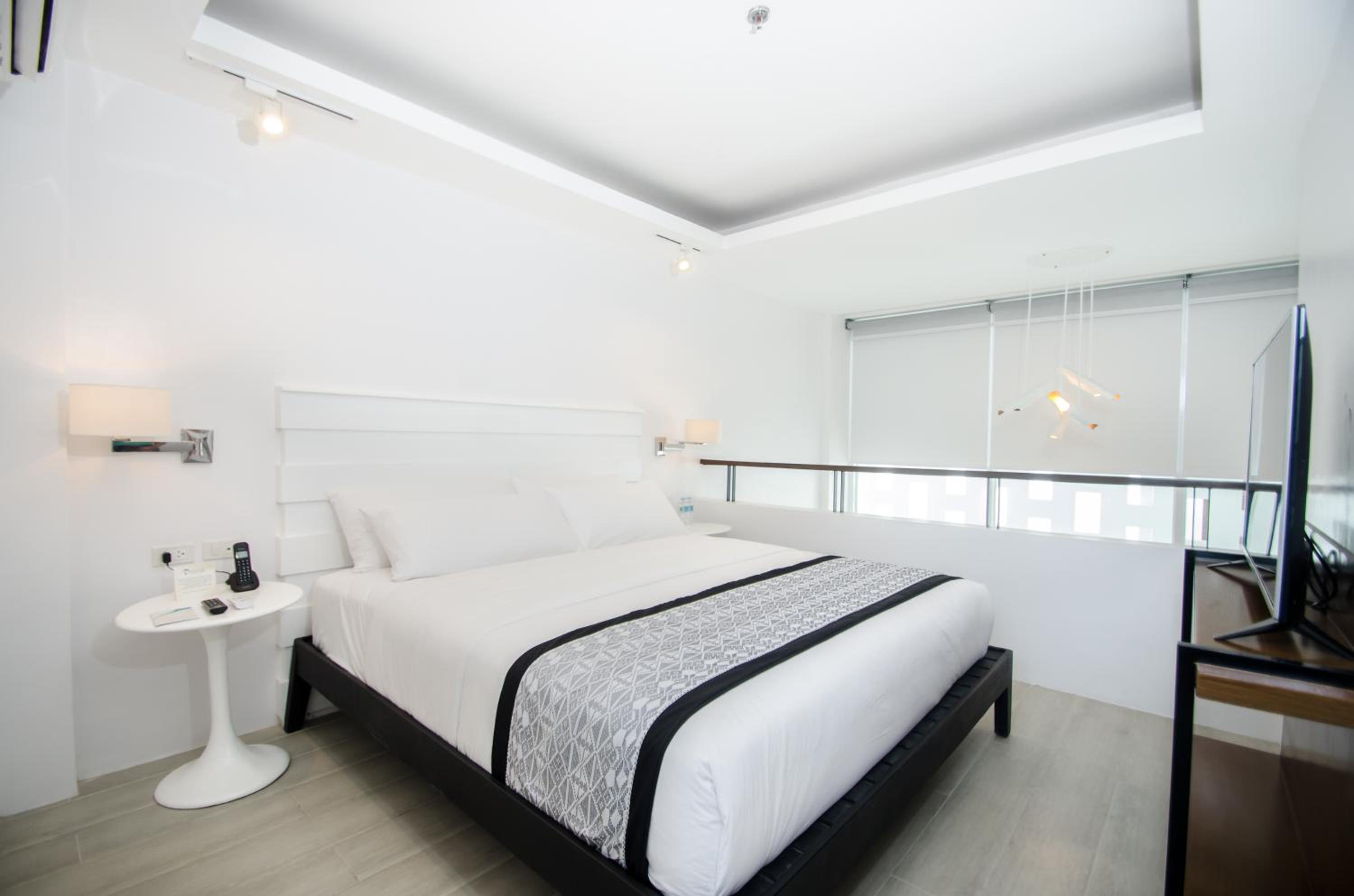 Loft - Photo 1