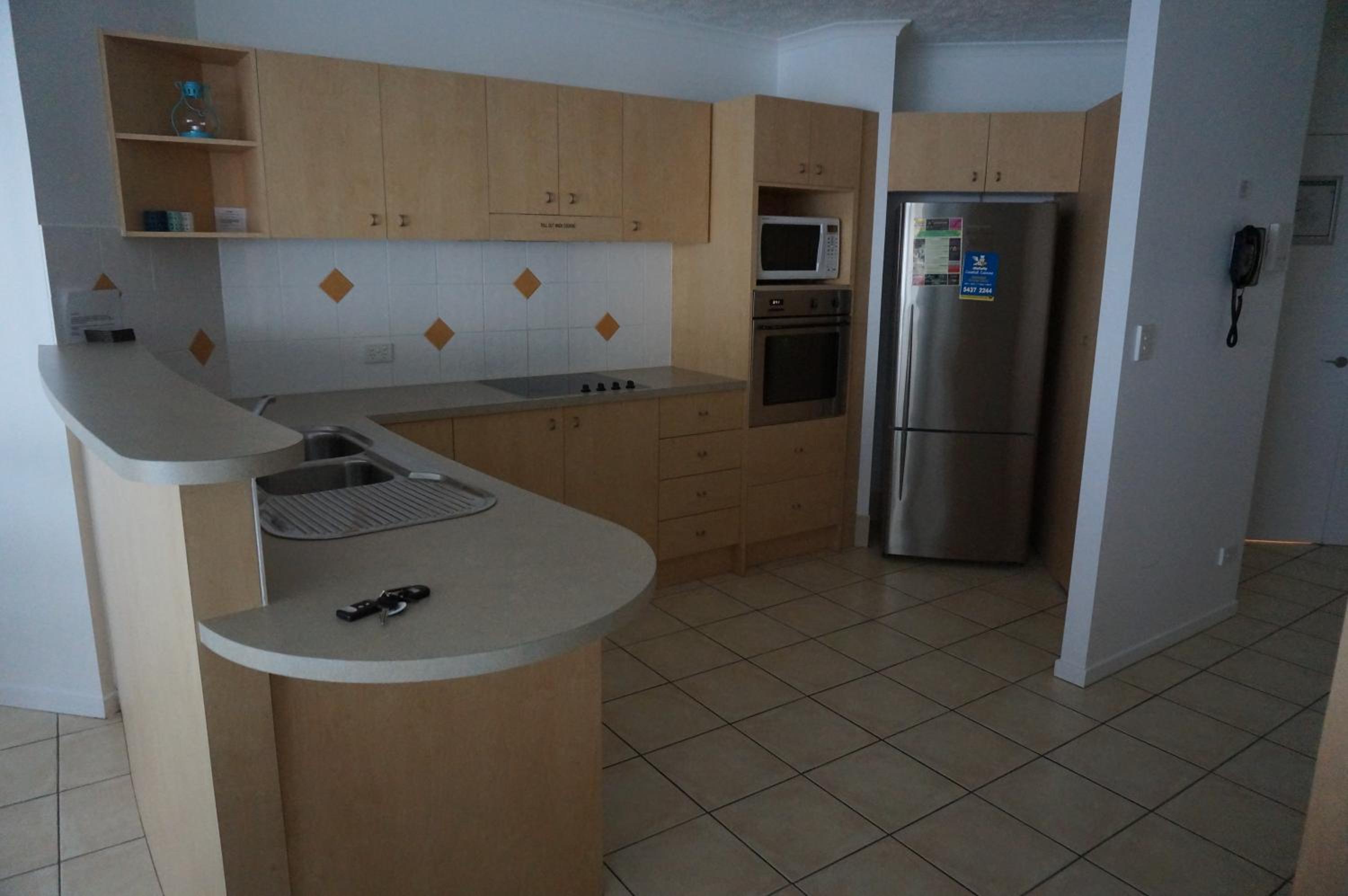 Three-Bedroom Apartment with Garden View photo 3