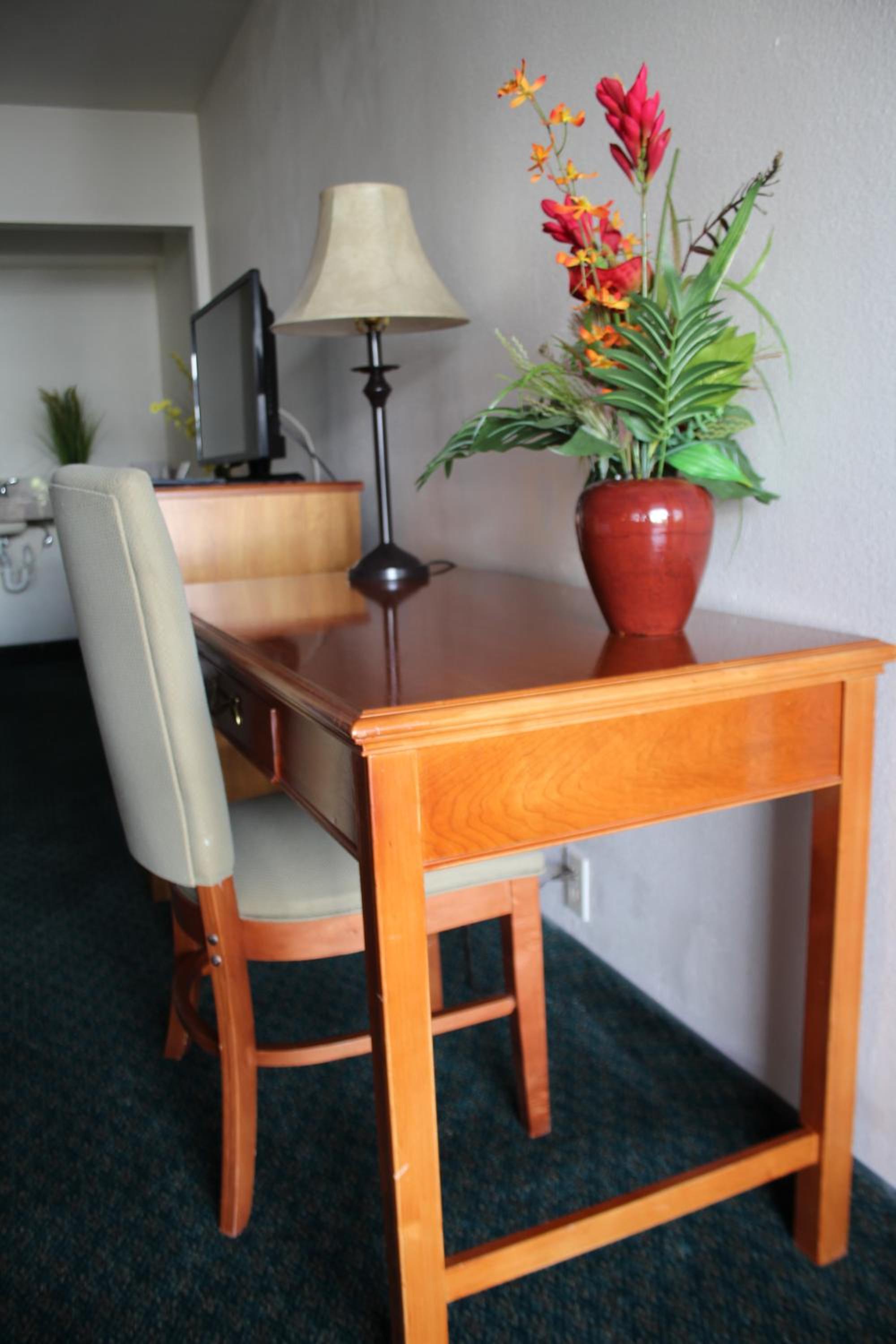 Queen Room - Mobility Access/Non-Smoking - Photo 2