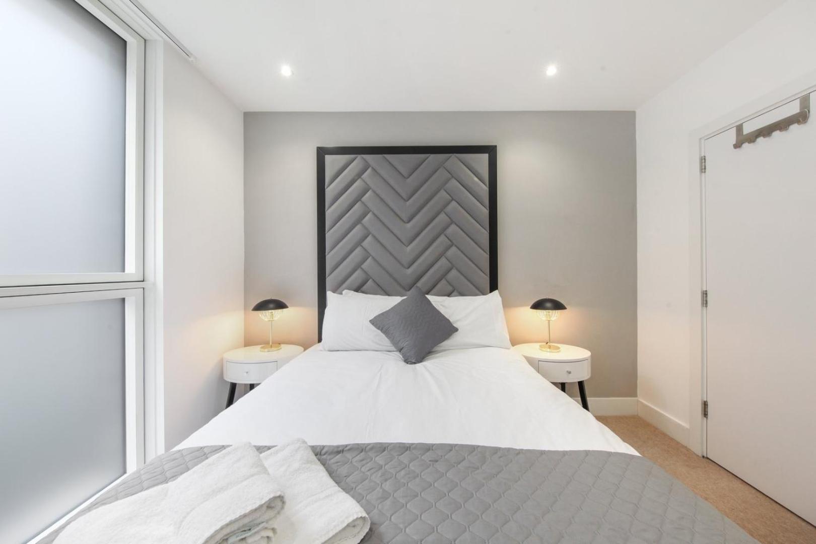 Two-Bedroom Deluxe Apartment with Balcony photo 1