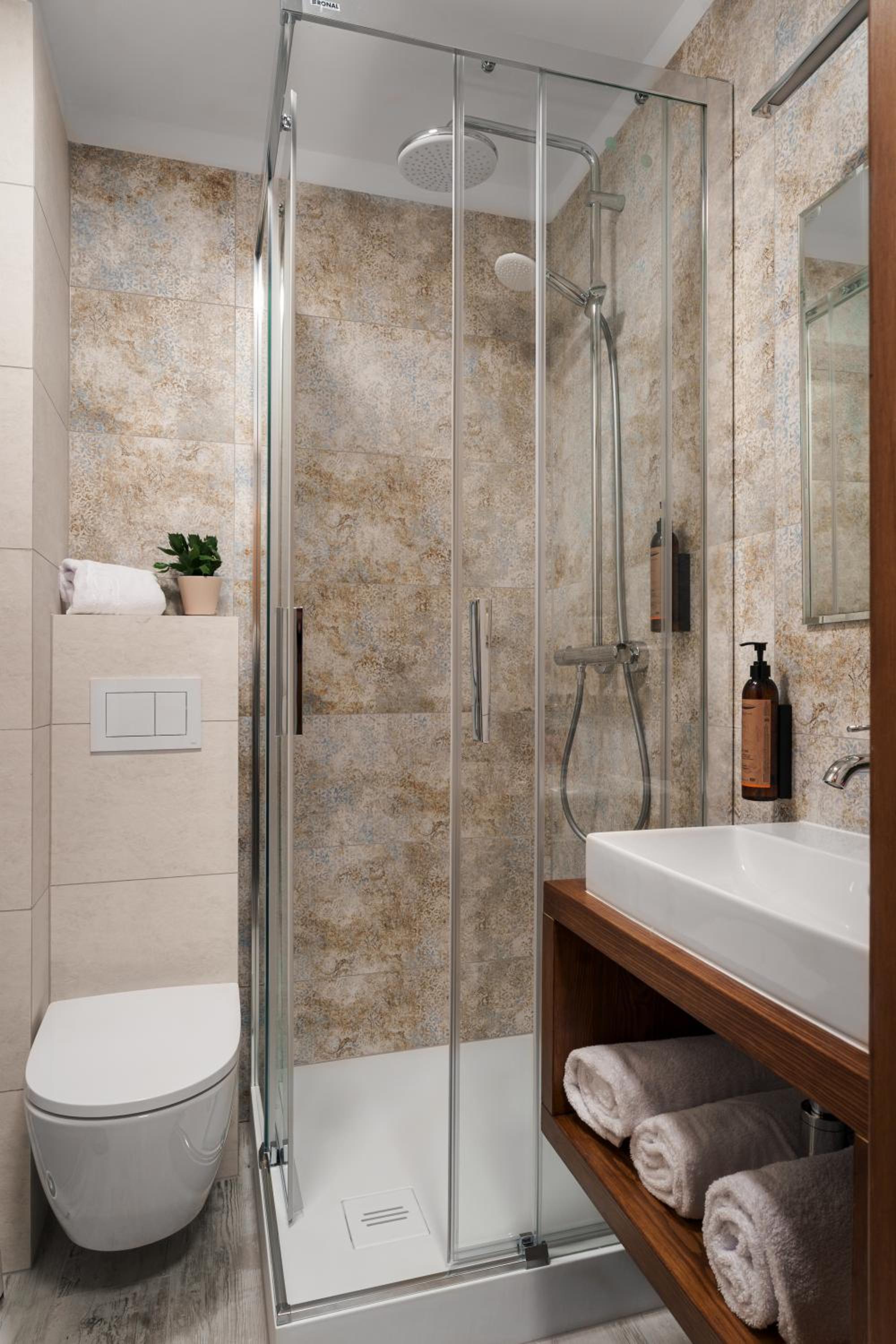 Superior Double or Twin Room photo 3