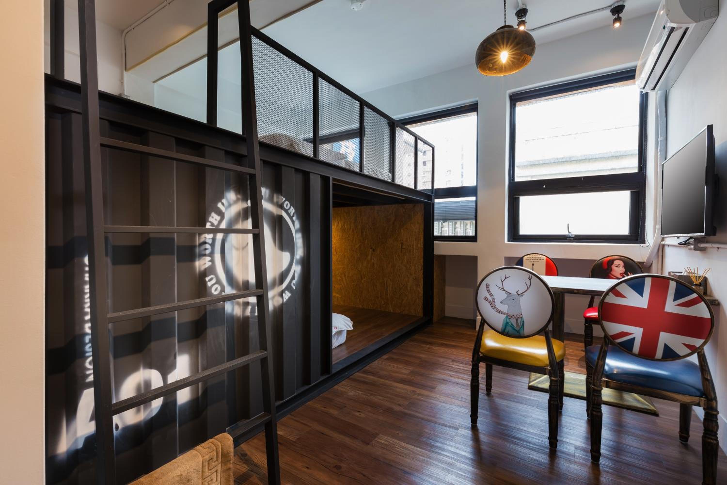 Duplex Family Suite photo 1