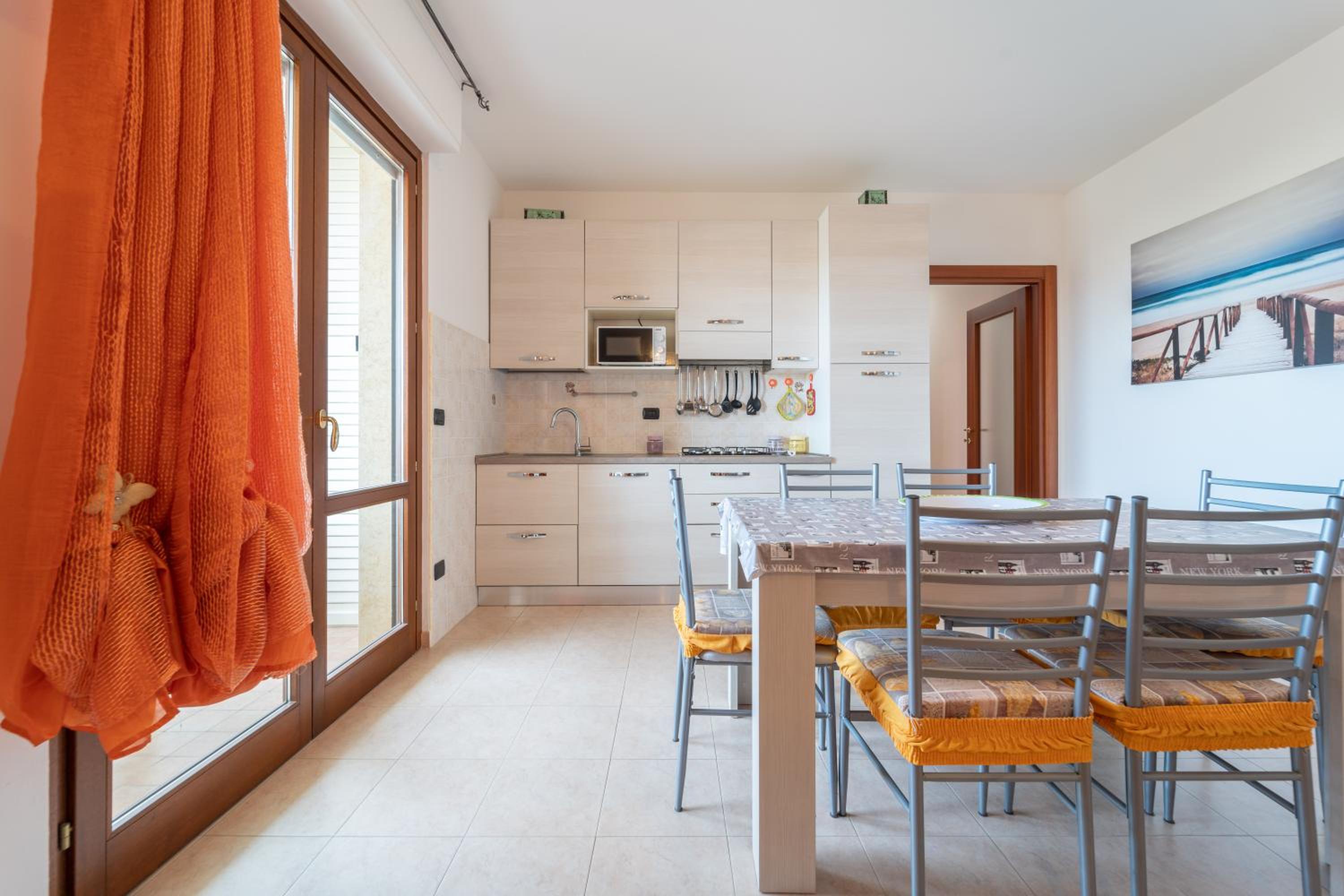 Two-Bedroom Deluxe Apartment with Balcony