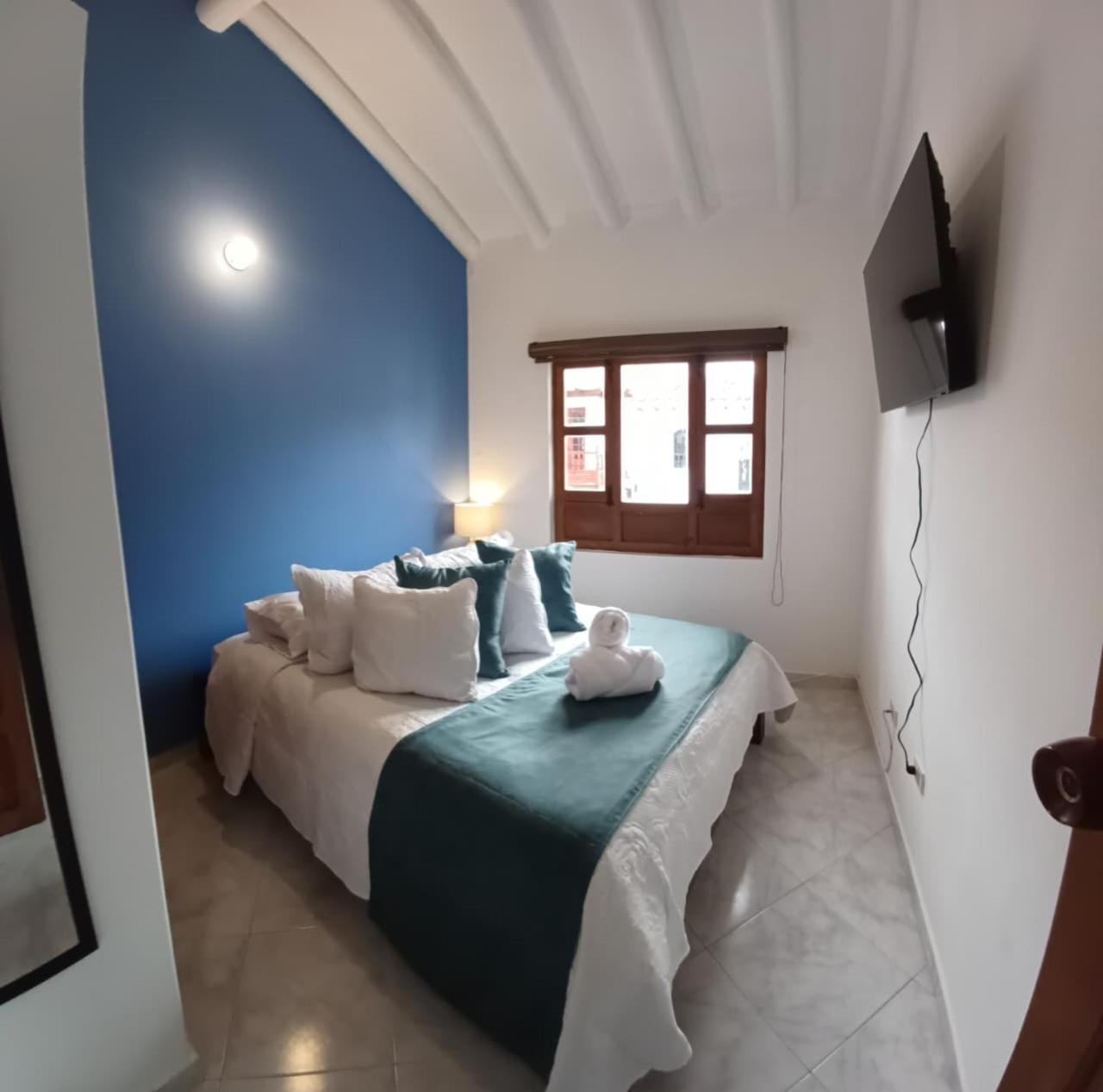Quadruple Room with Private External Bathroom photo 3