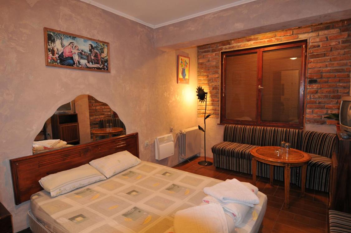 Double Room with Balcony photo 3