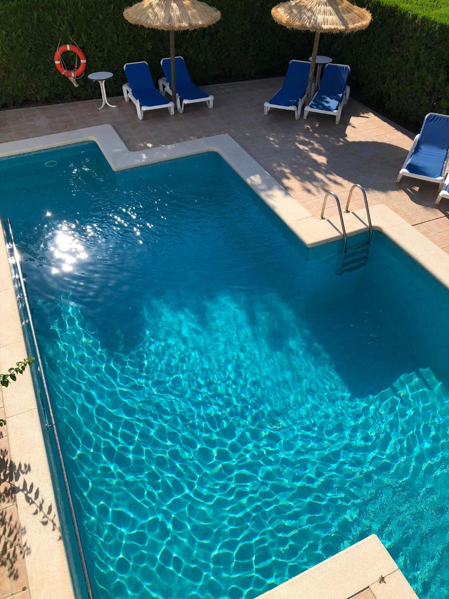 Apartment with Pool View