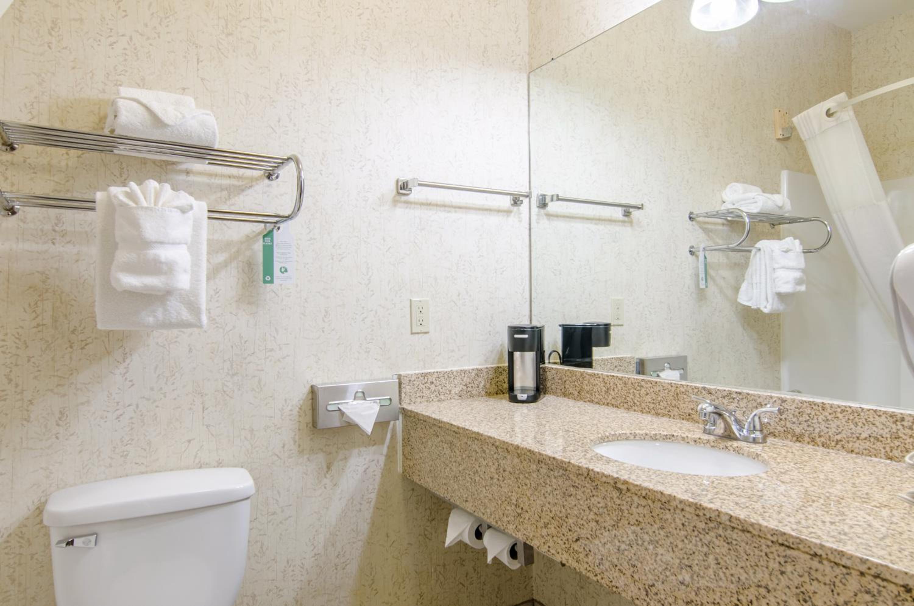 Superior King Suite - Non-smoking - Photo 4