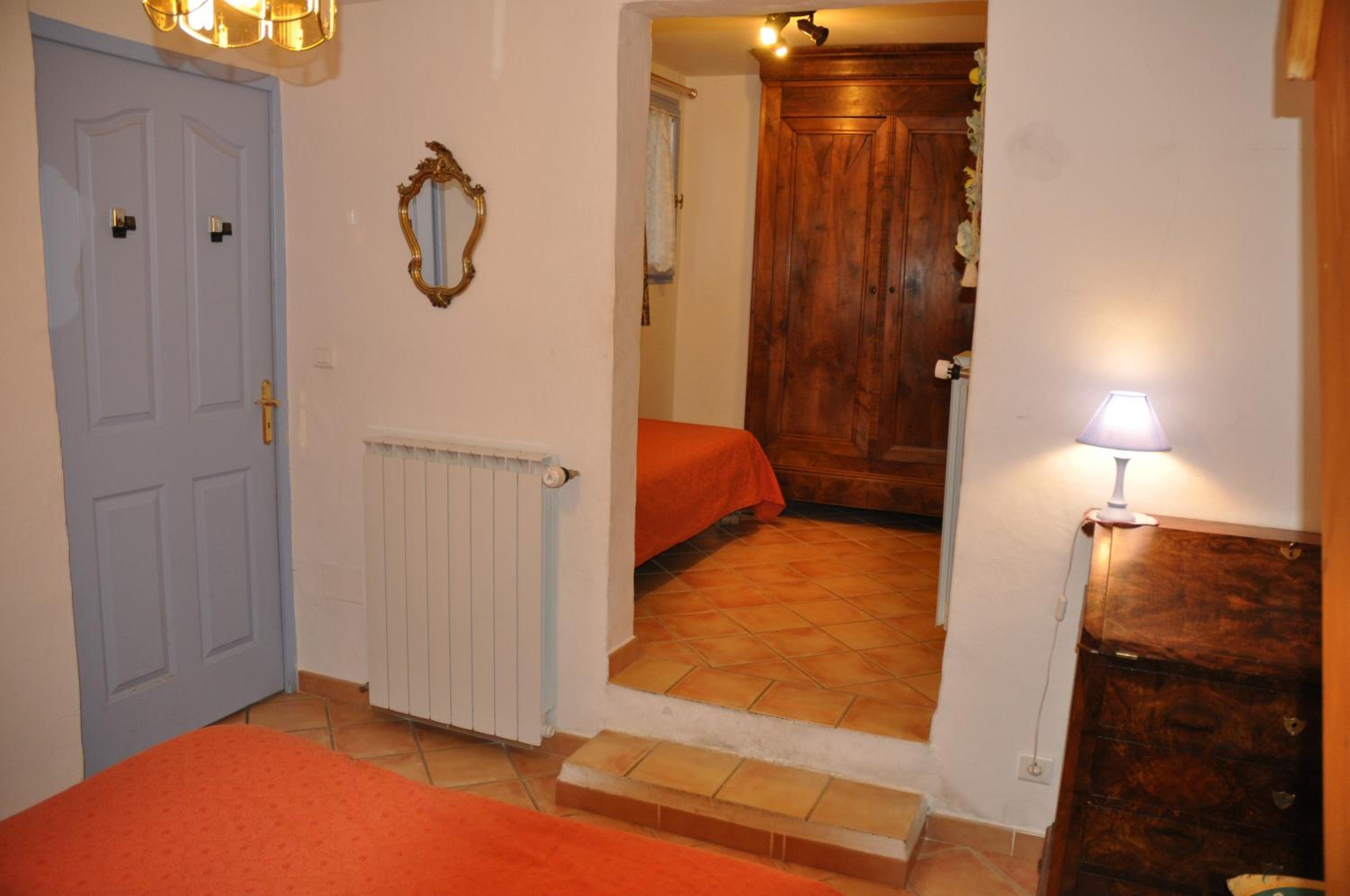 Double Room with Extra Bed photo 2