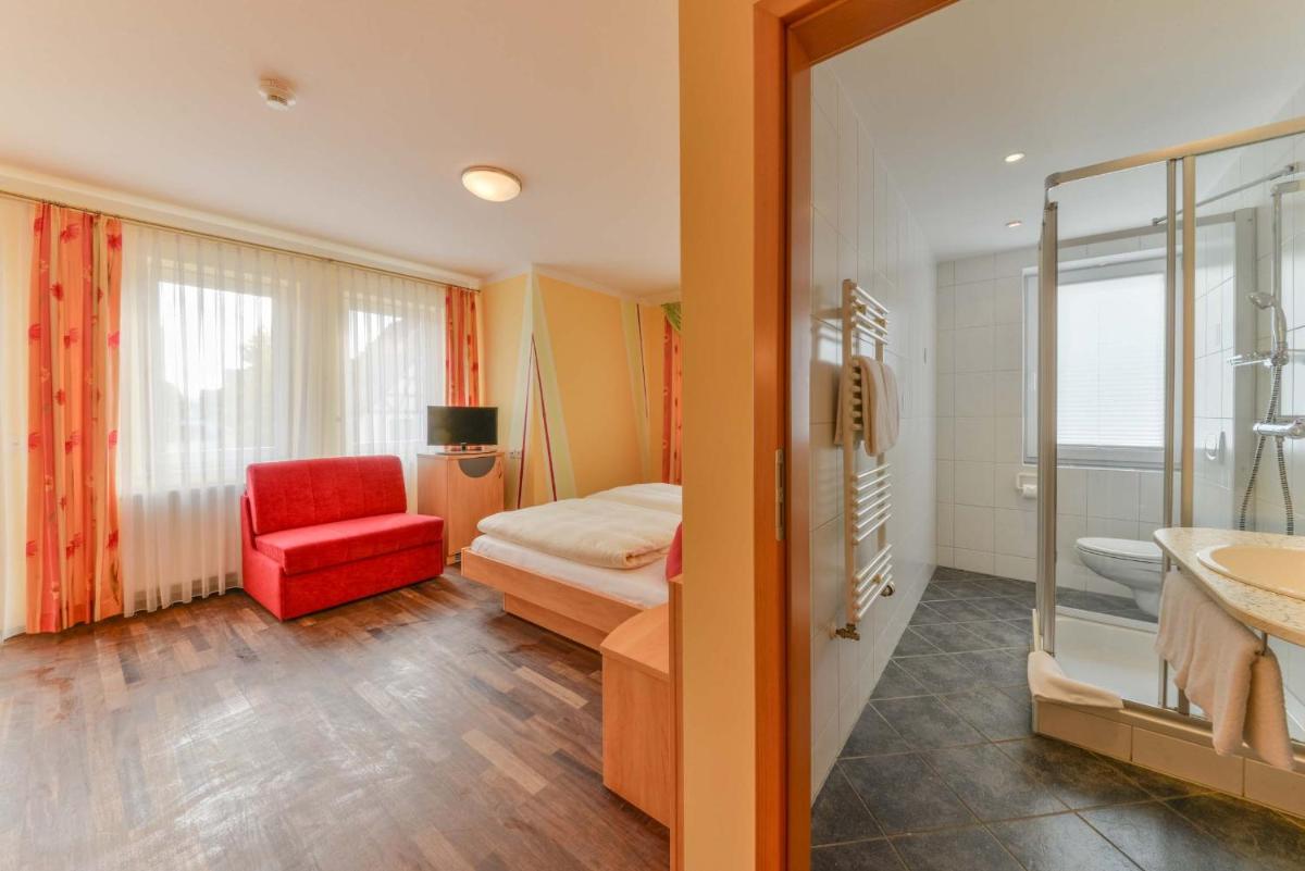 Double Room - Photo 3