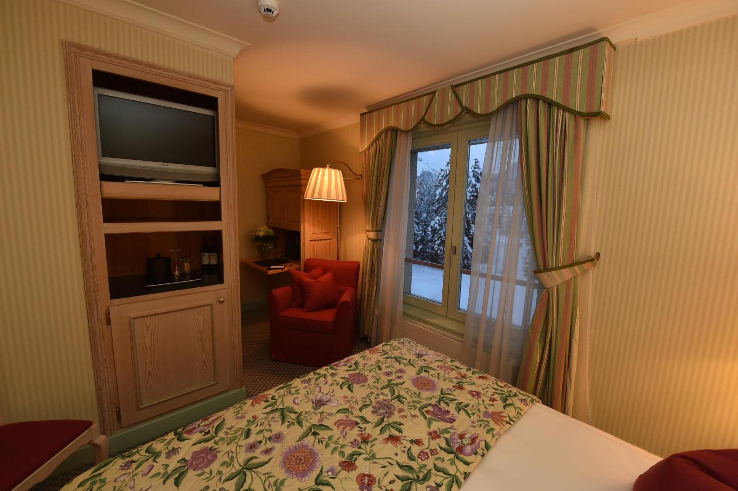 Deluxe Double Room with Mountain View photo 3