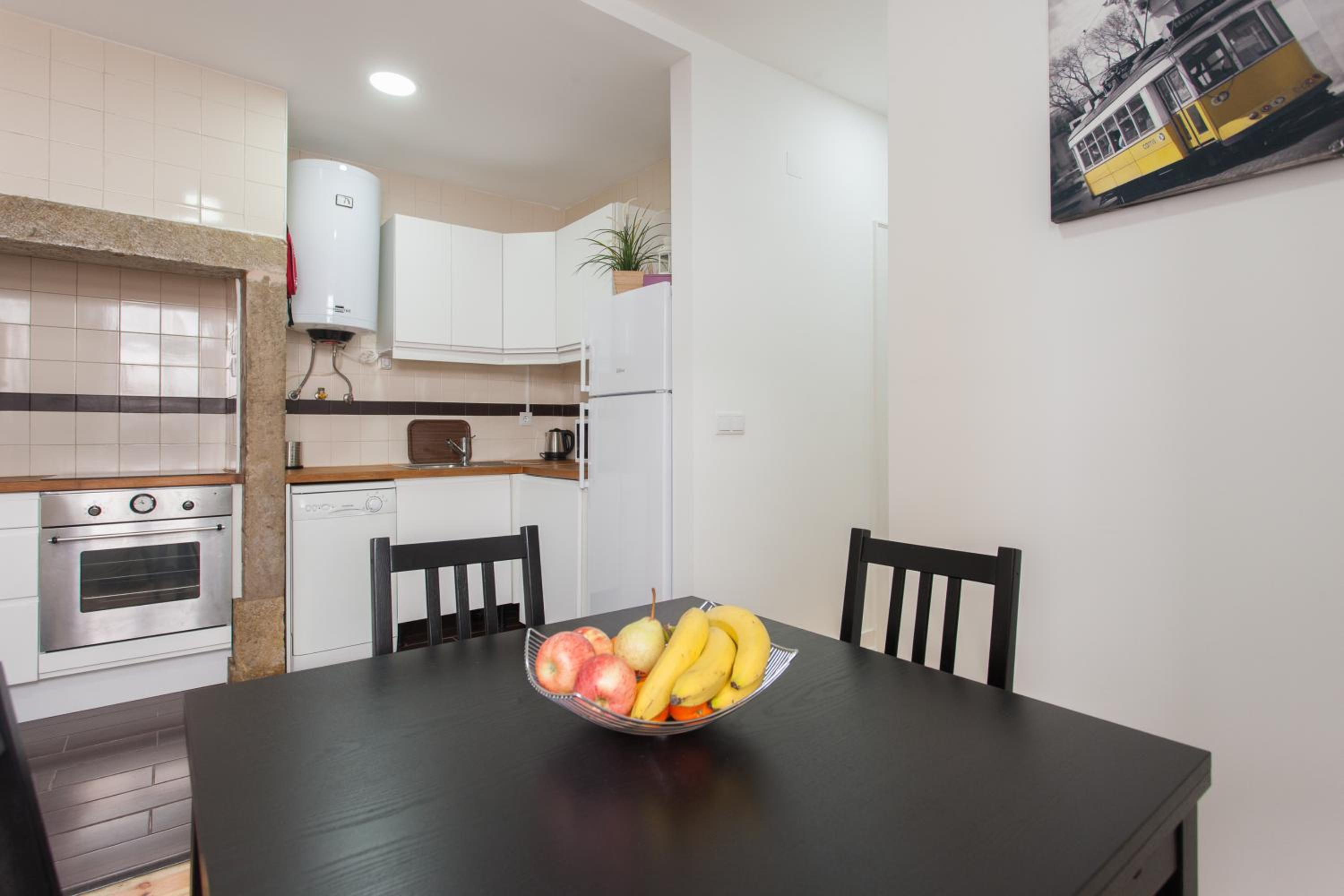 Three-Bedroom Apartment - Photo 8