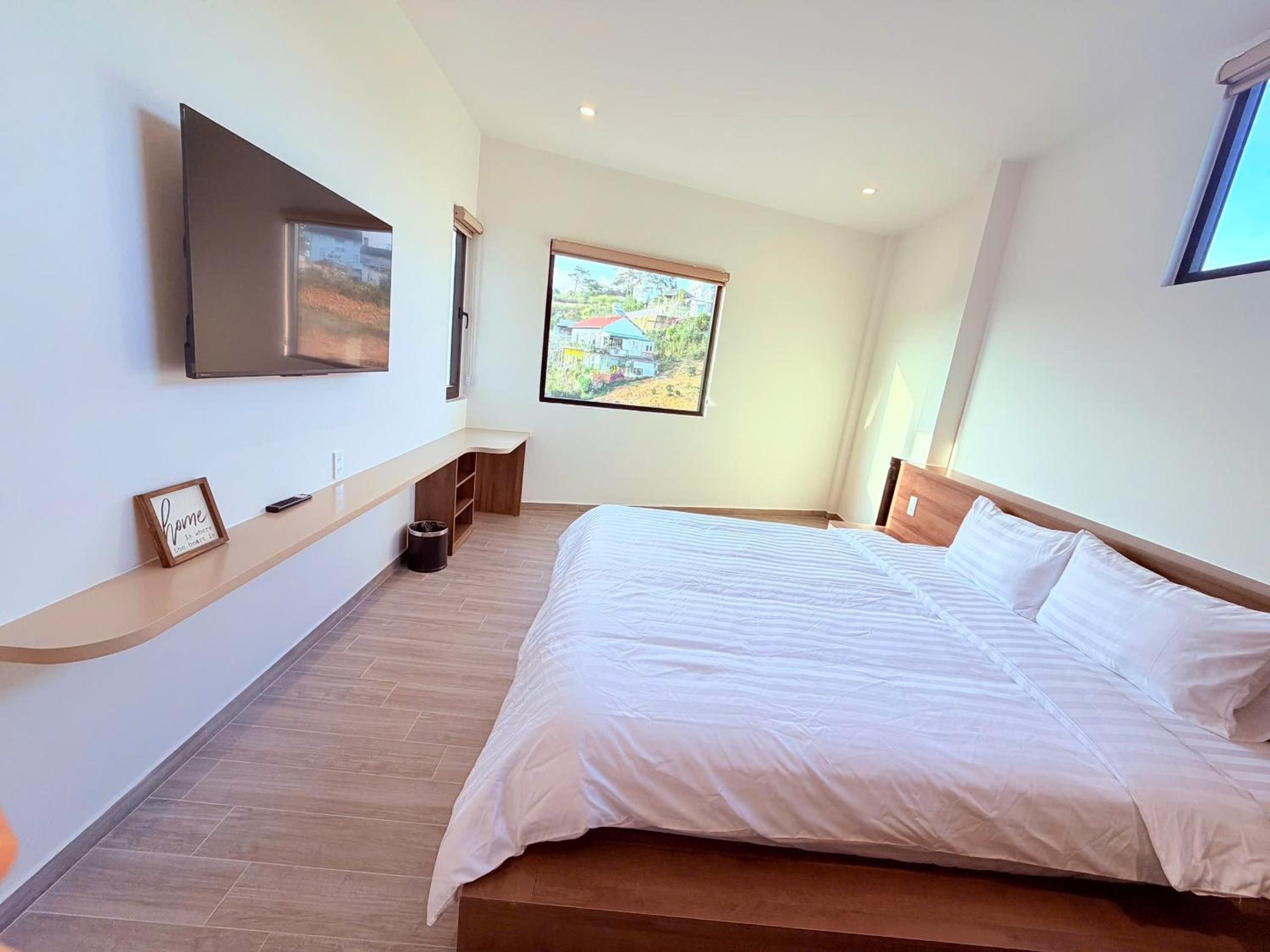 Double Room with Mountain View