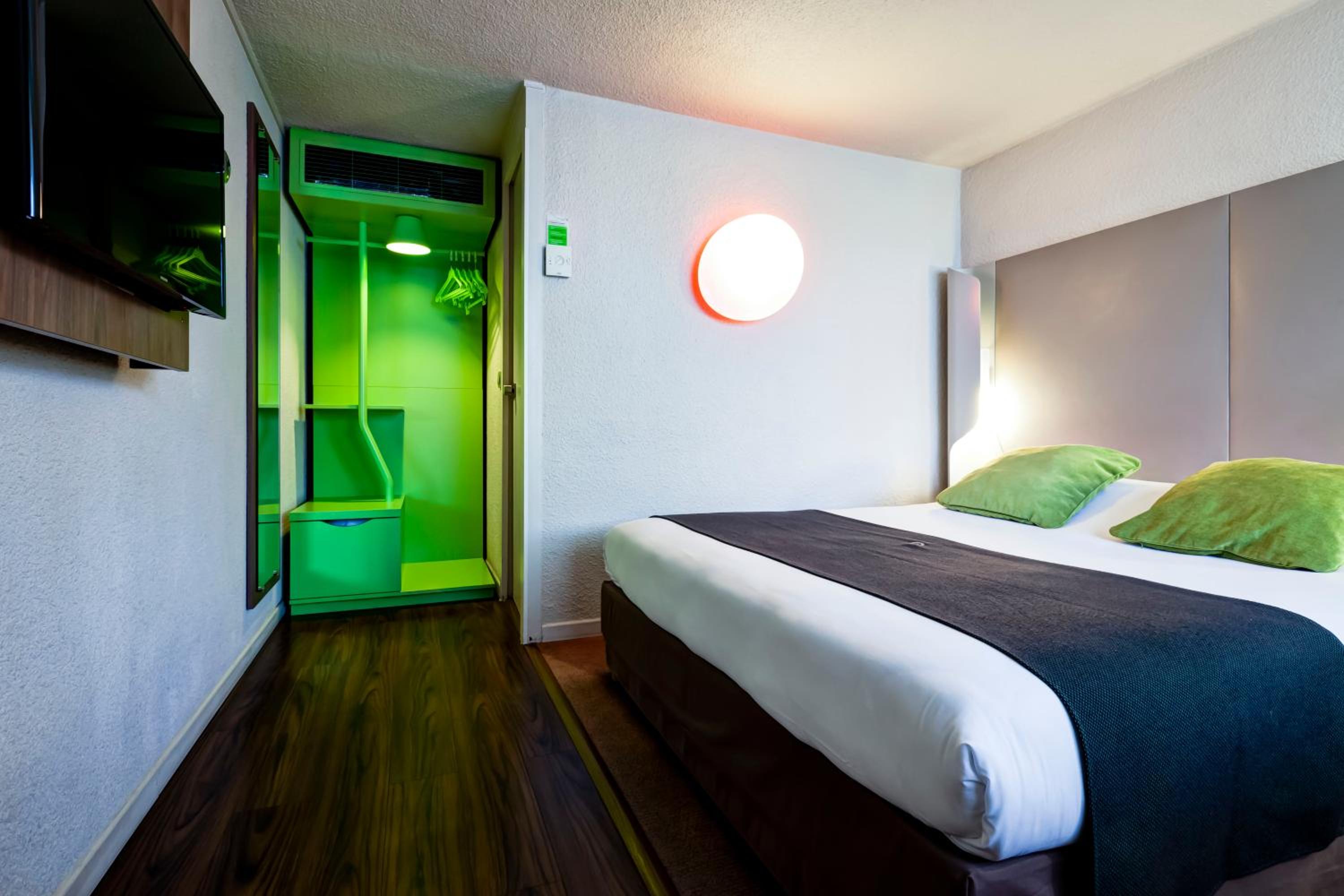 Double Room - Photo 11